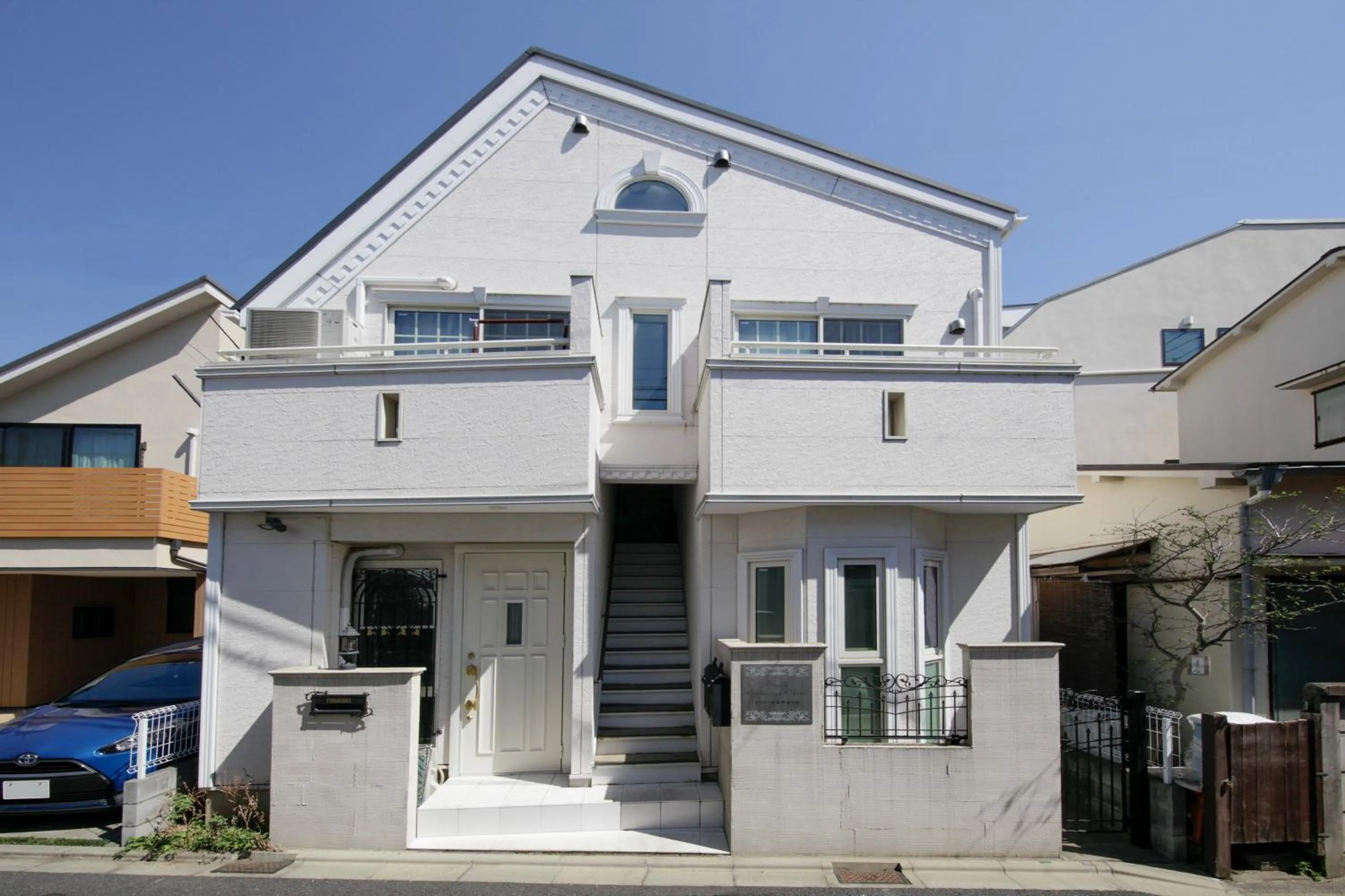 Property building in Soshigaya Apartment by Tranova