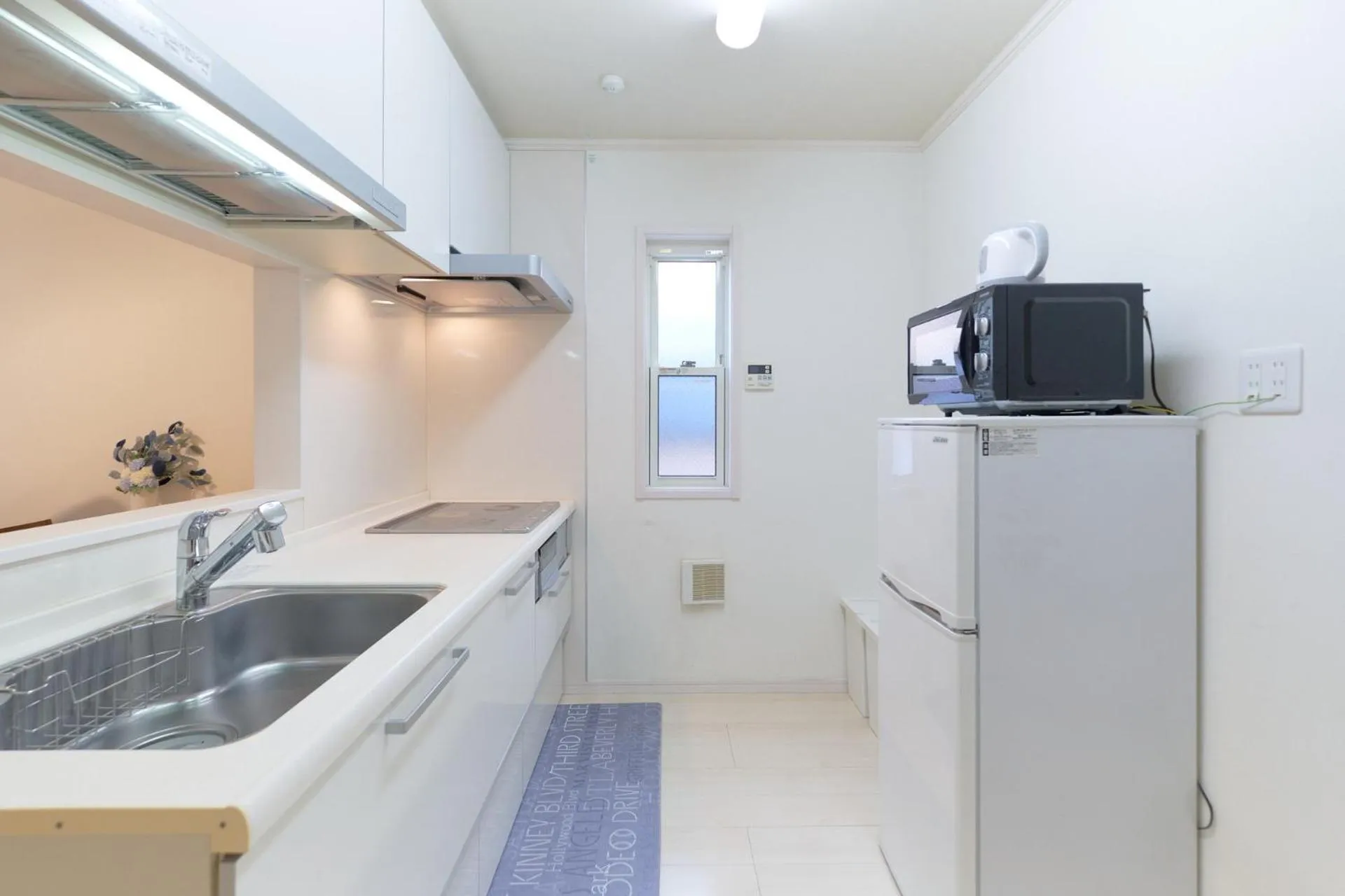 Soshigaya Apartment by Tranova