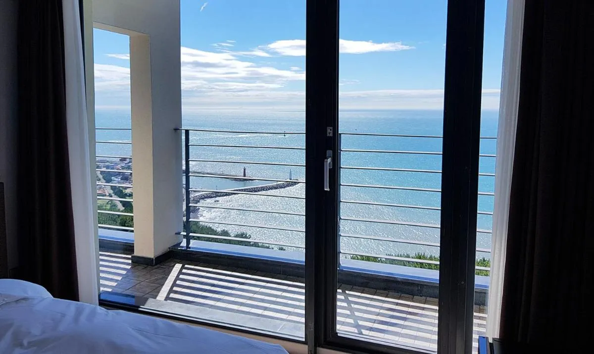 Natural landscape, Bed in Suntree Hotel