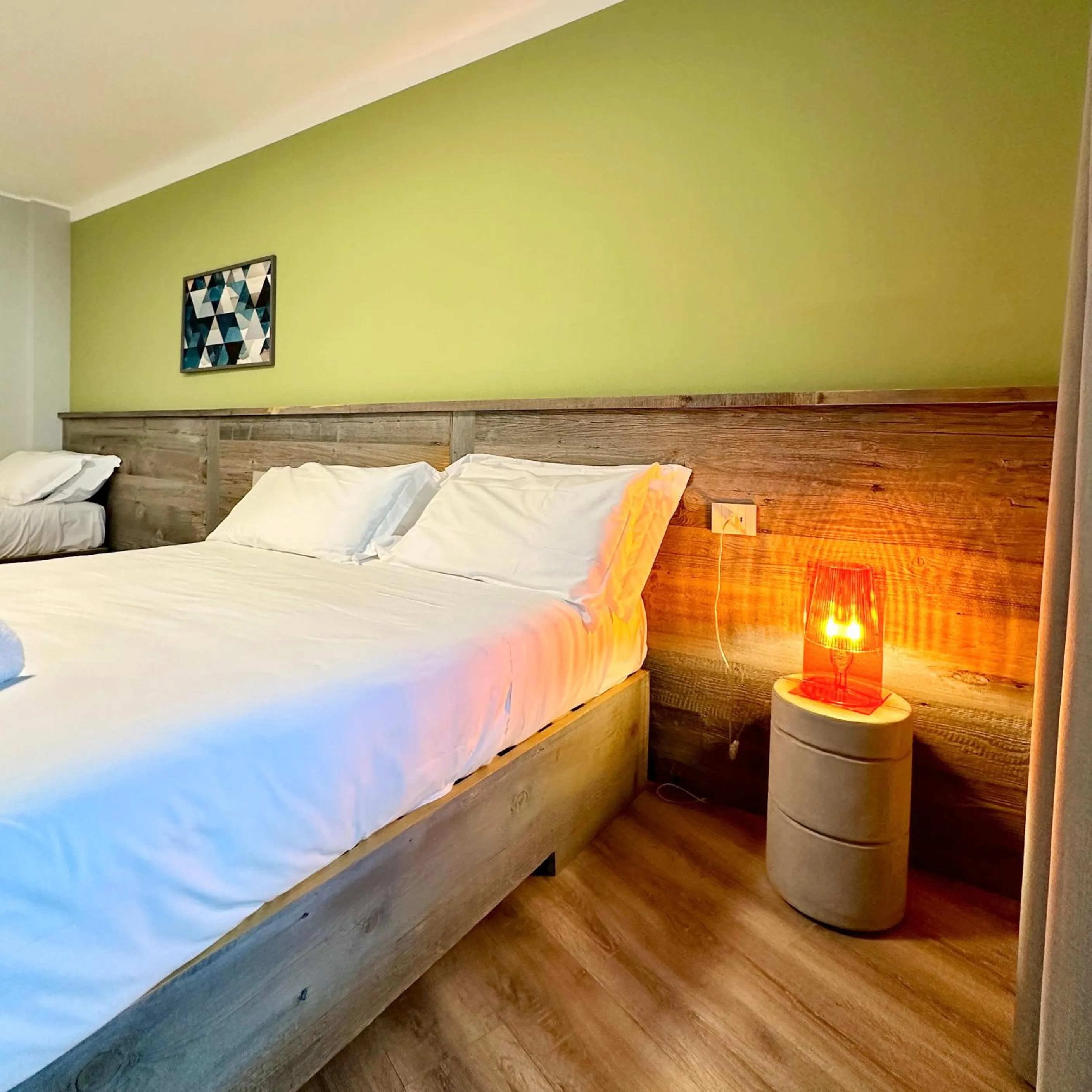 Bedroom, Bed in Du Parc Hotel