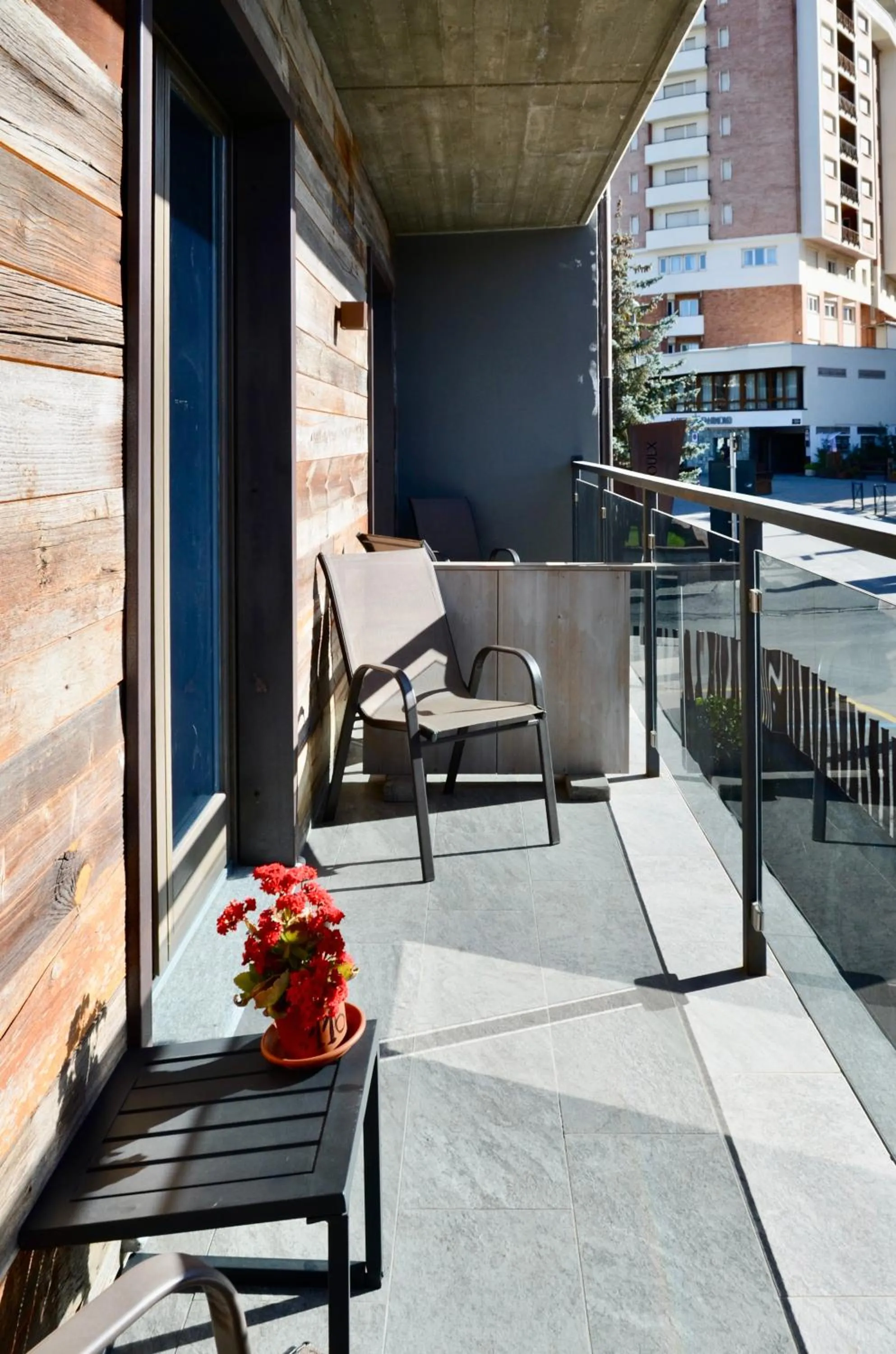 Balcony/Terrace in Du Parc Hotel
