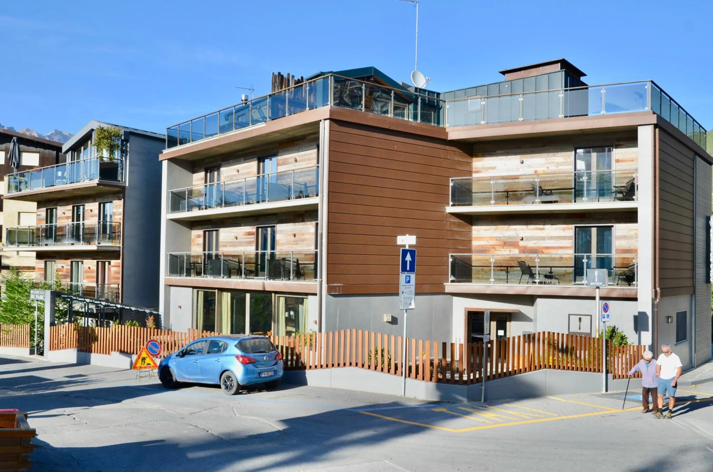 Property building in Du Parc Hotel