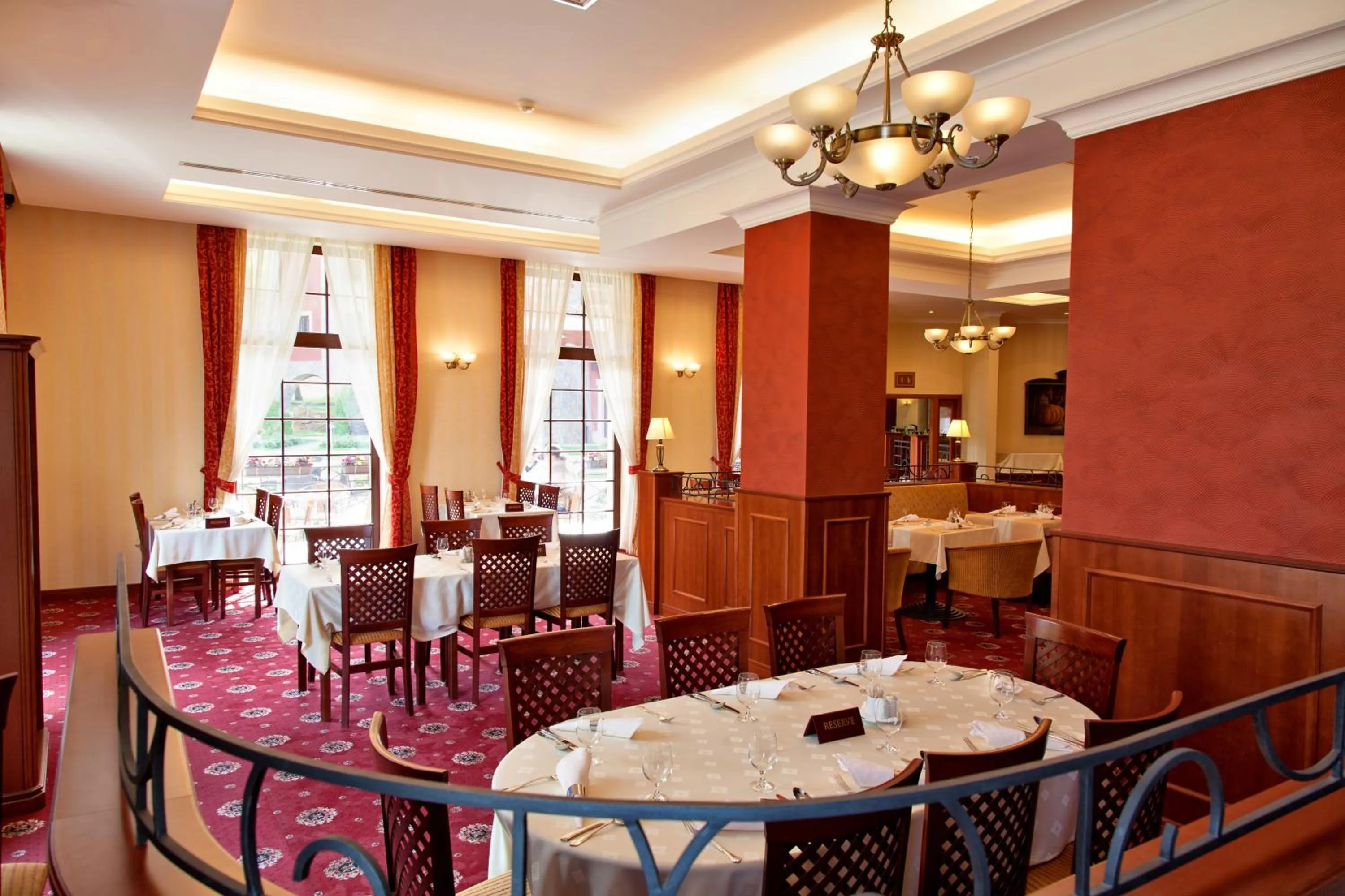 Restaurant/Places to Eat in Hotel sv. Ludmila