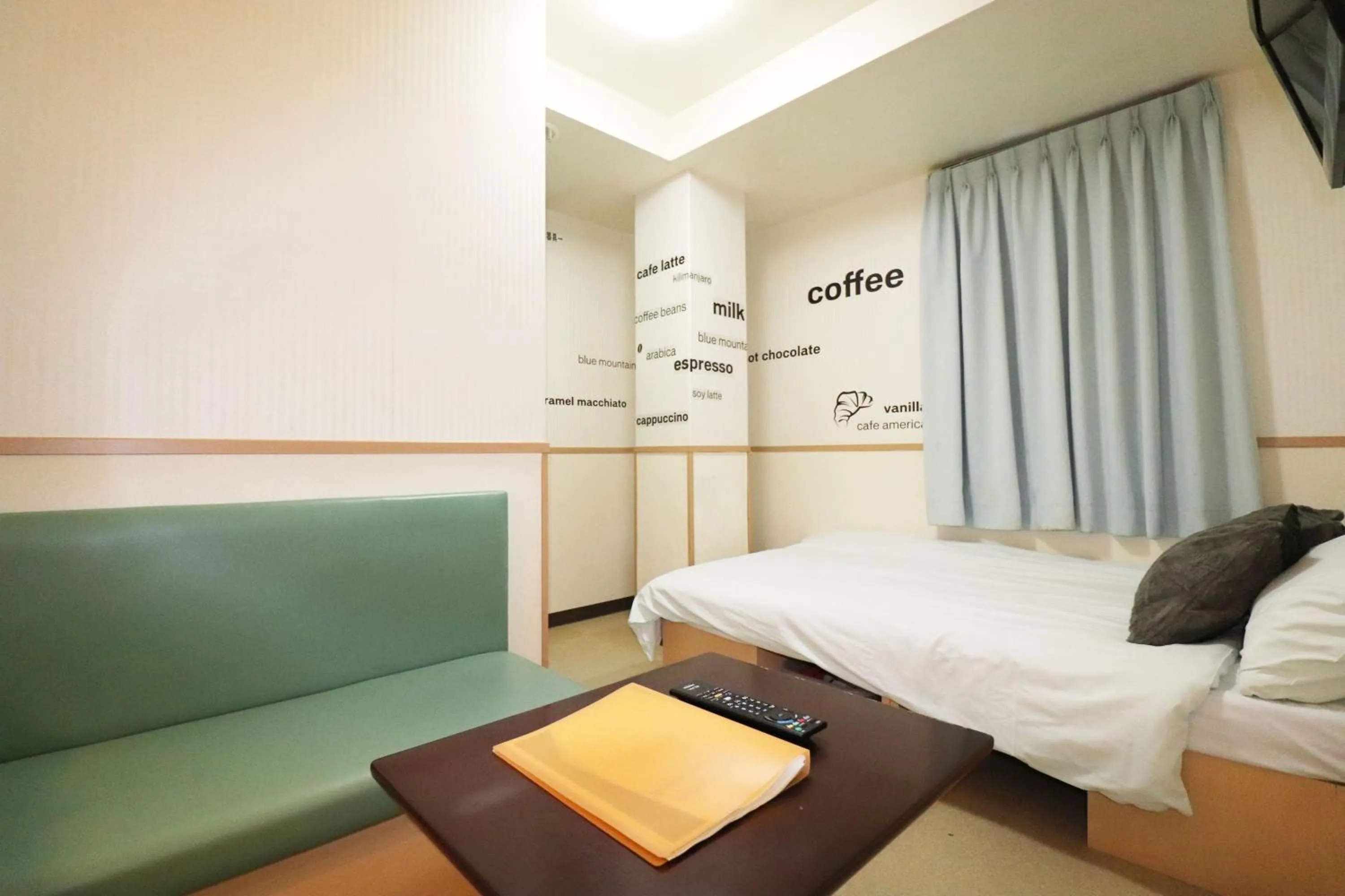 Photo of the whole room in Hotel Yuyukan Center of Kabukicho, Shinjuku