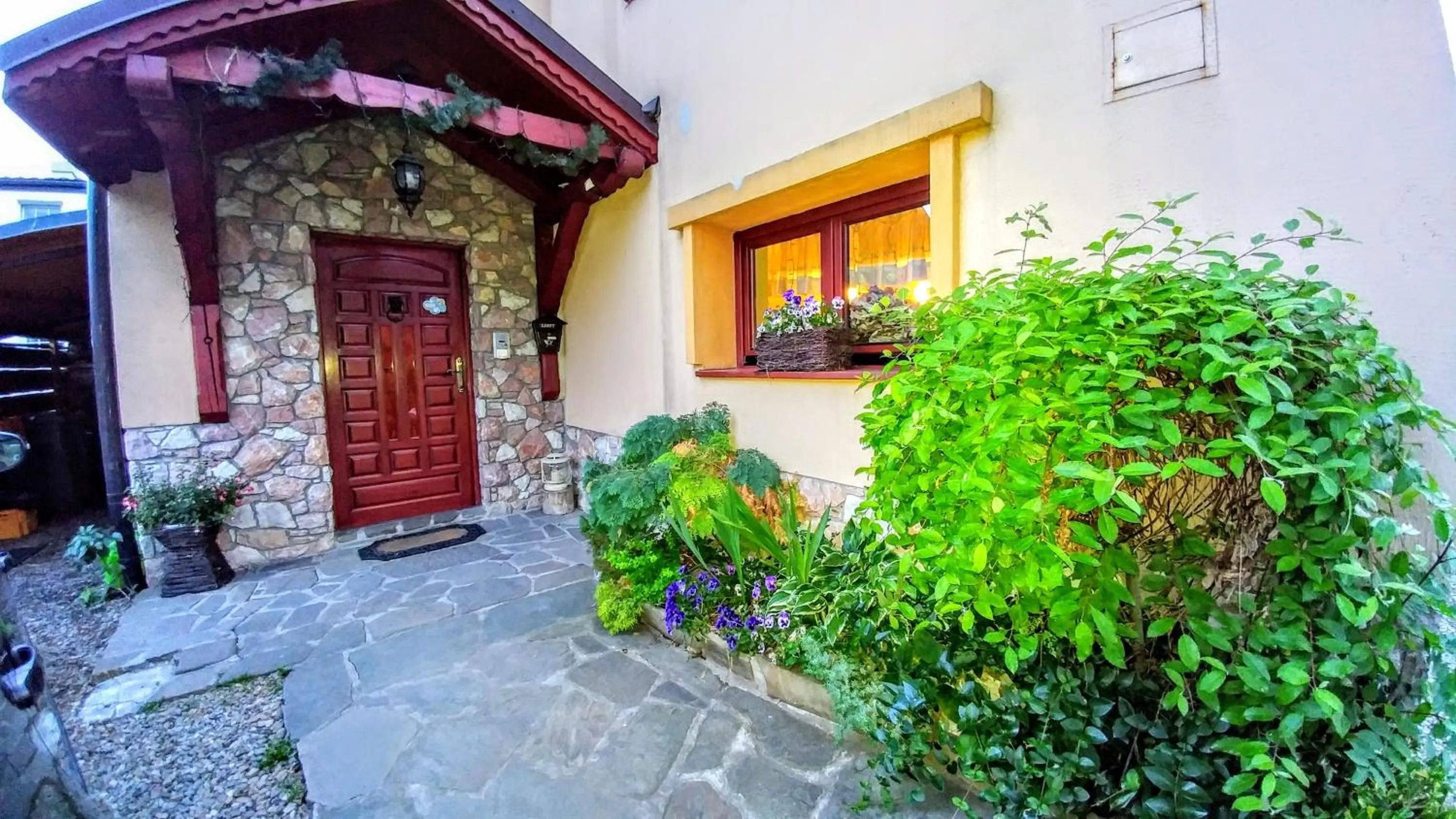 Facade/entrance in Pod Klimczokiem I