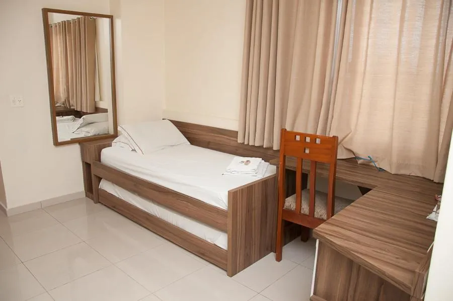 Bedroom, Bed in Plaza Suite Hotel