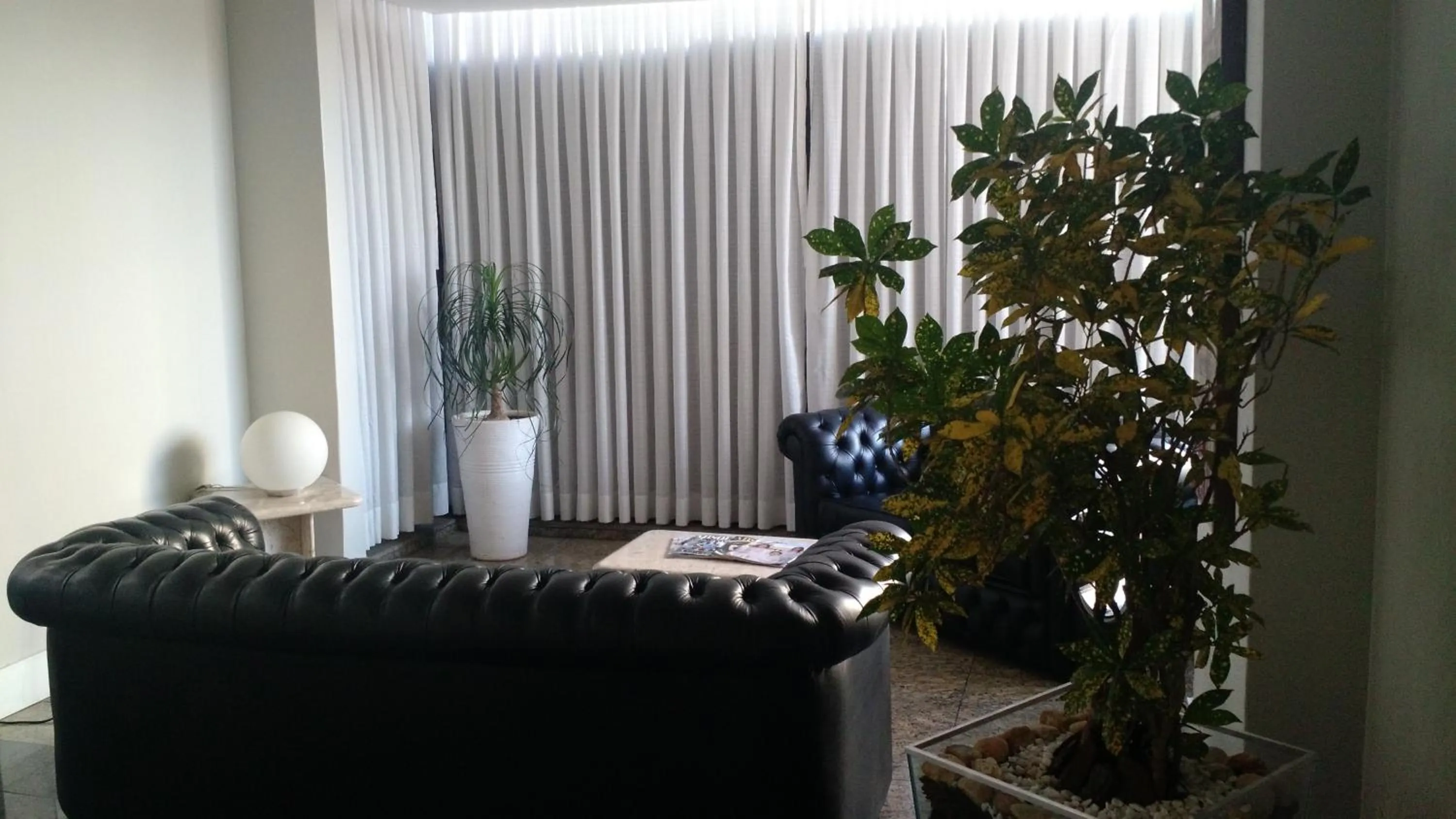 Area and facilities in Plaza Suite Hotel