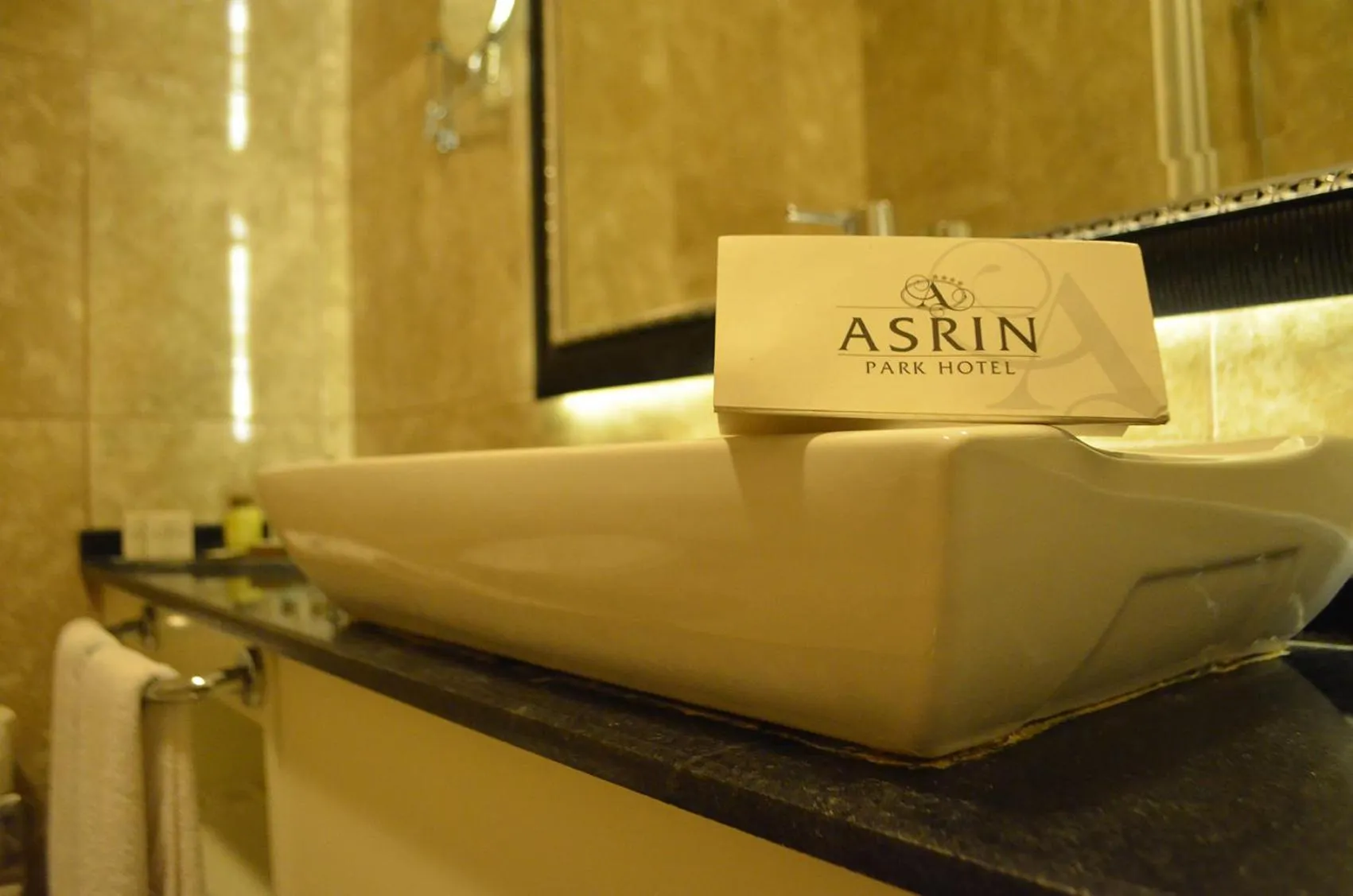 Bathroom in Asrin Park Hotel & Spa Convention Center