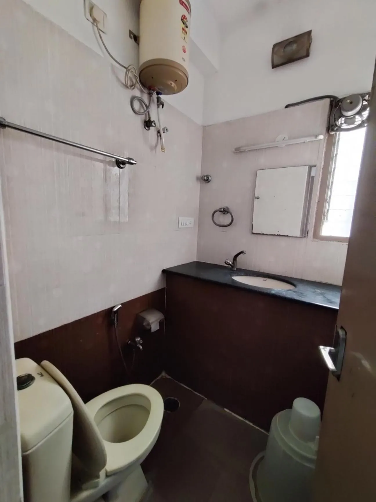 Swarna Sudarshan Service Apartments Sholinganallur