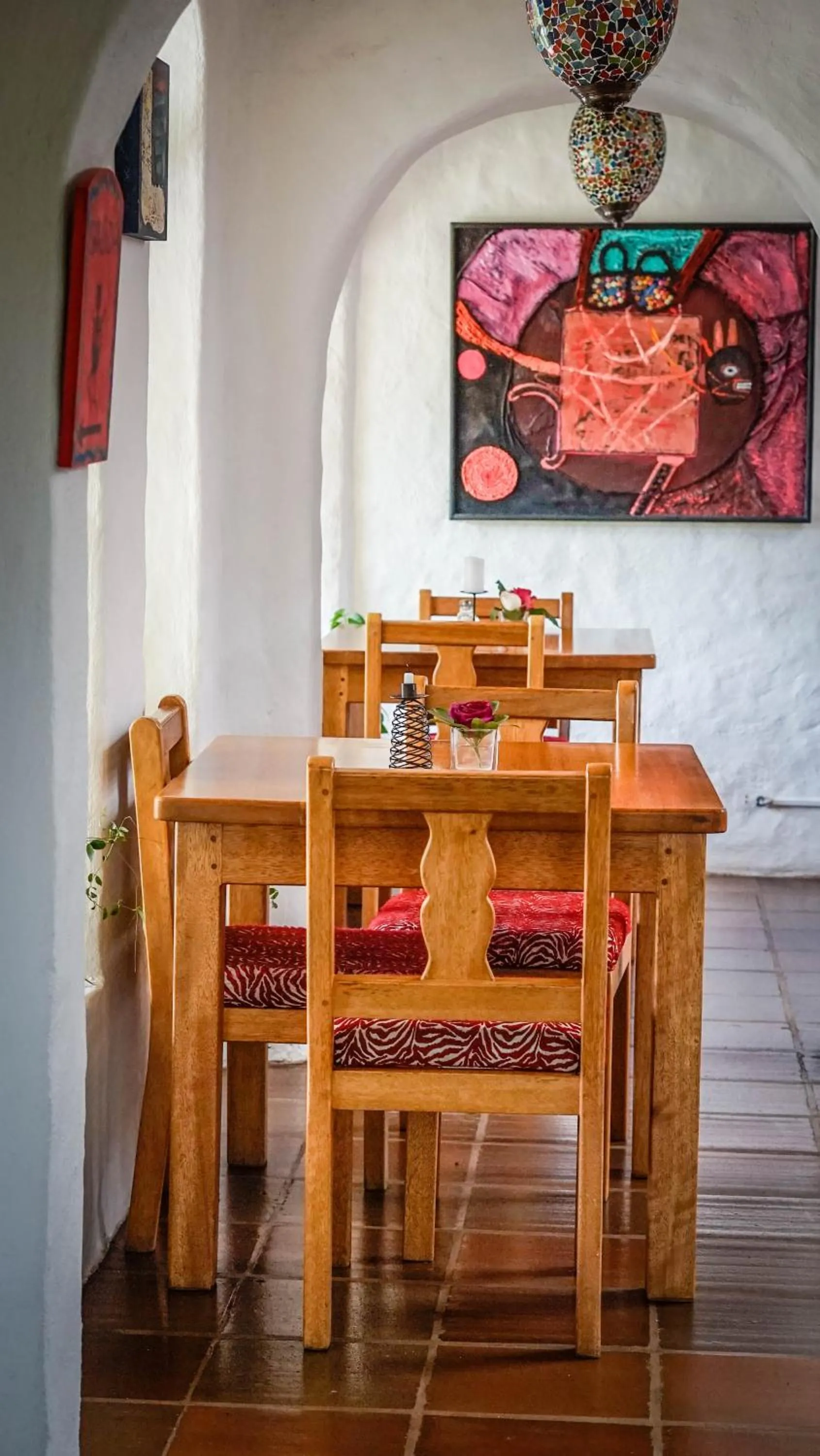 Meals in Hosteria Museart Pantavi