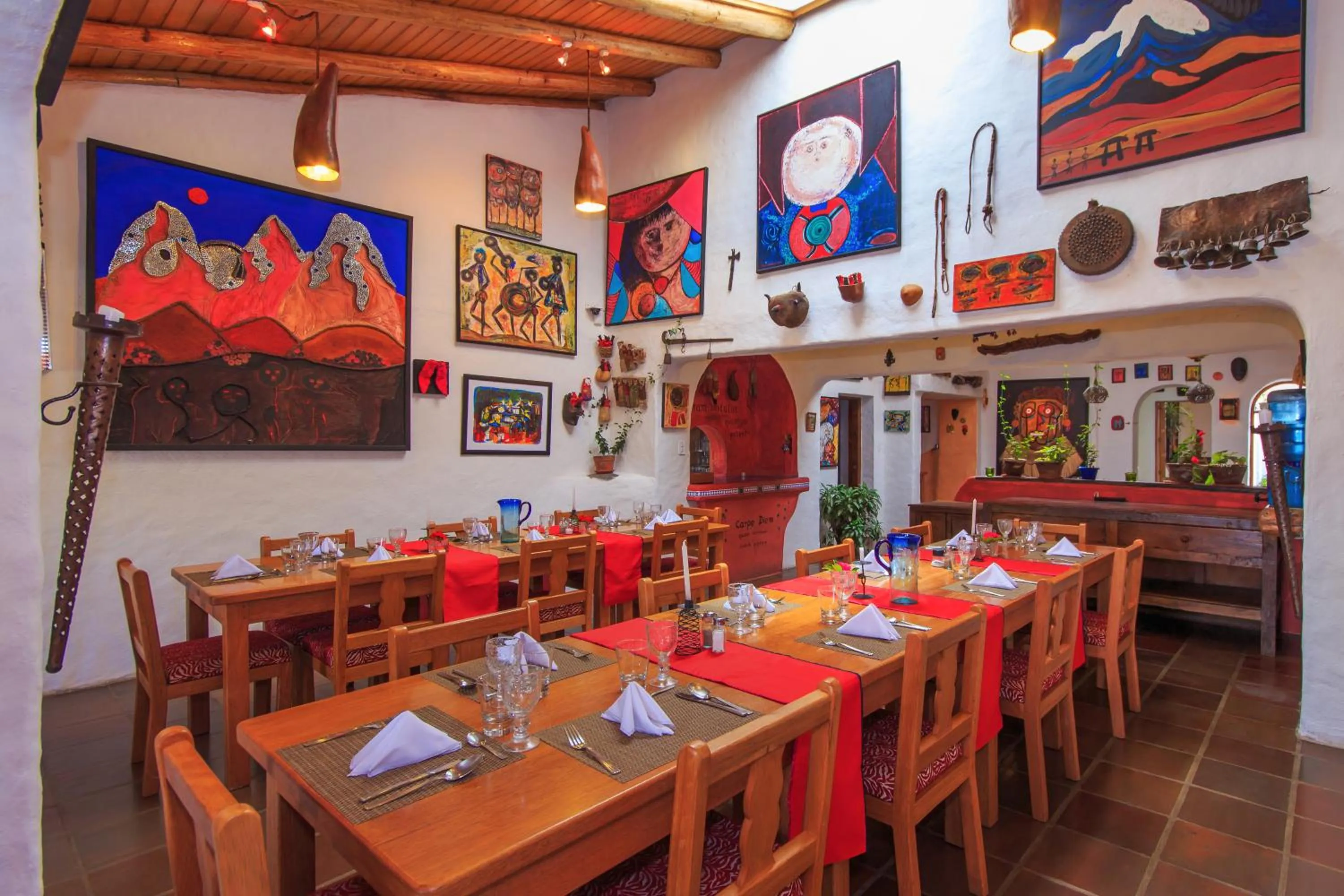 Restaurant/places to eat in Hosteria Museart Pantavi