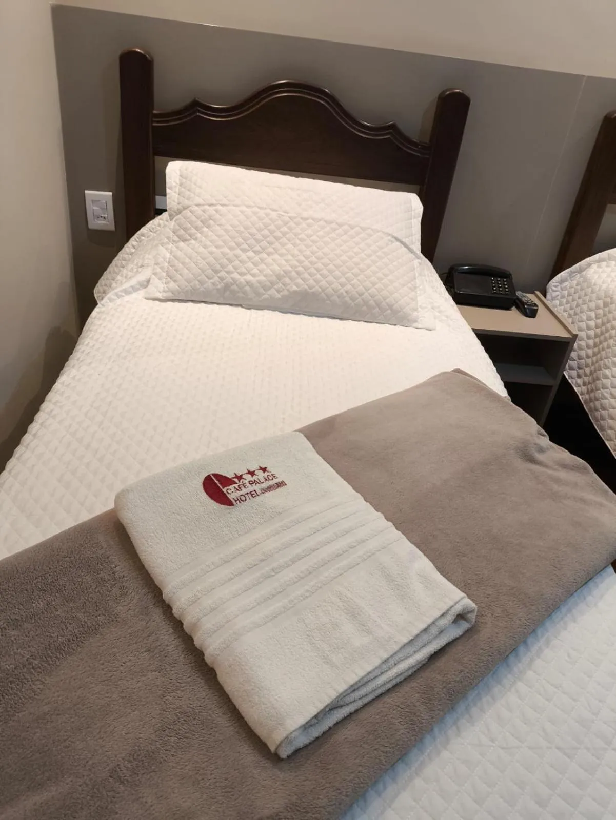 Bed in Café Palace Hotel