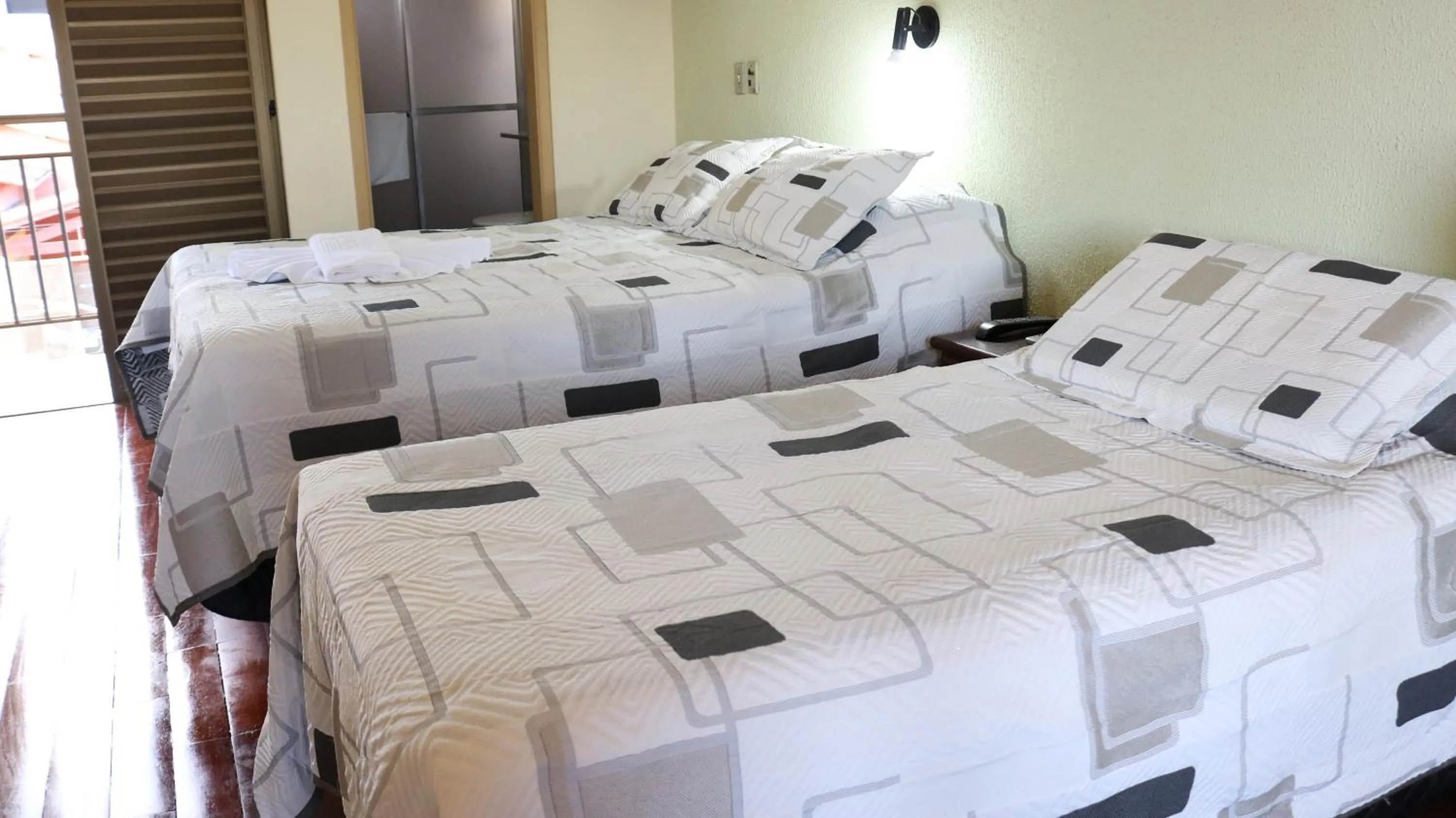 Bedroom, Bed in Café Palace Hotel