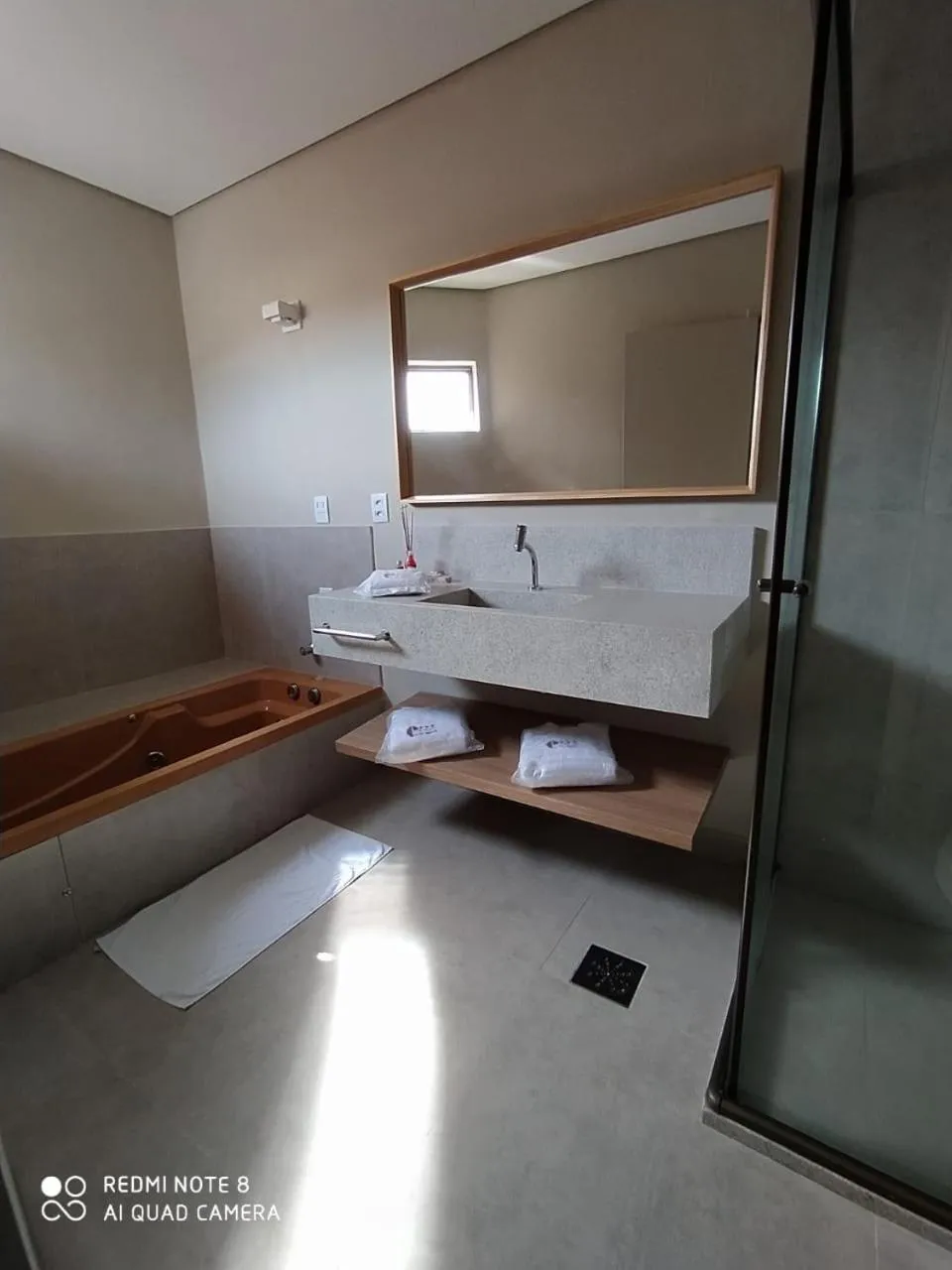 Shower in Café Palace Hotel