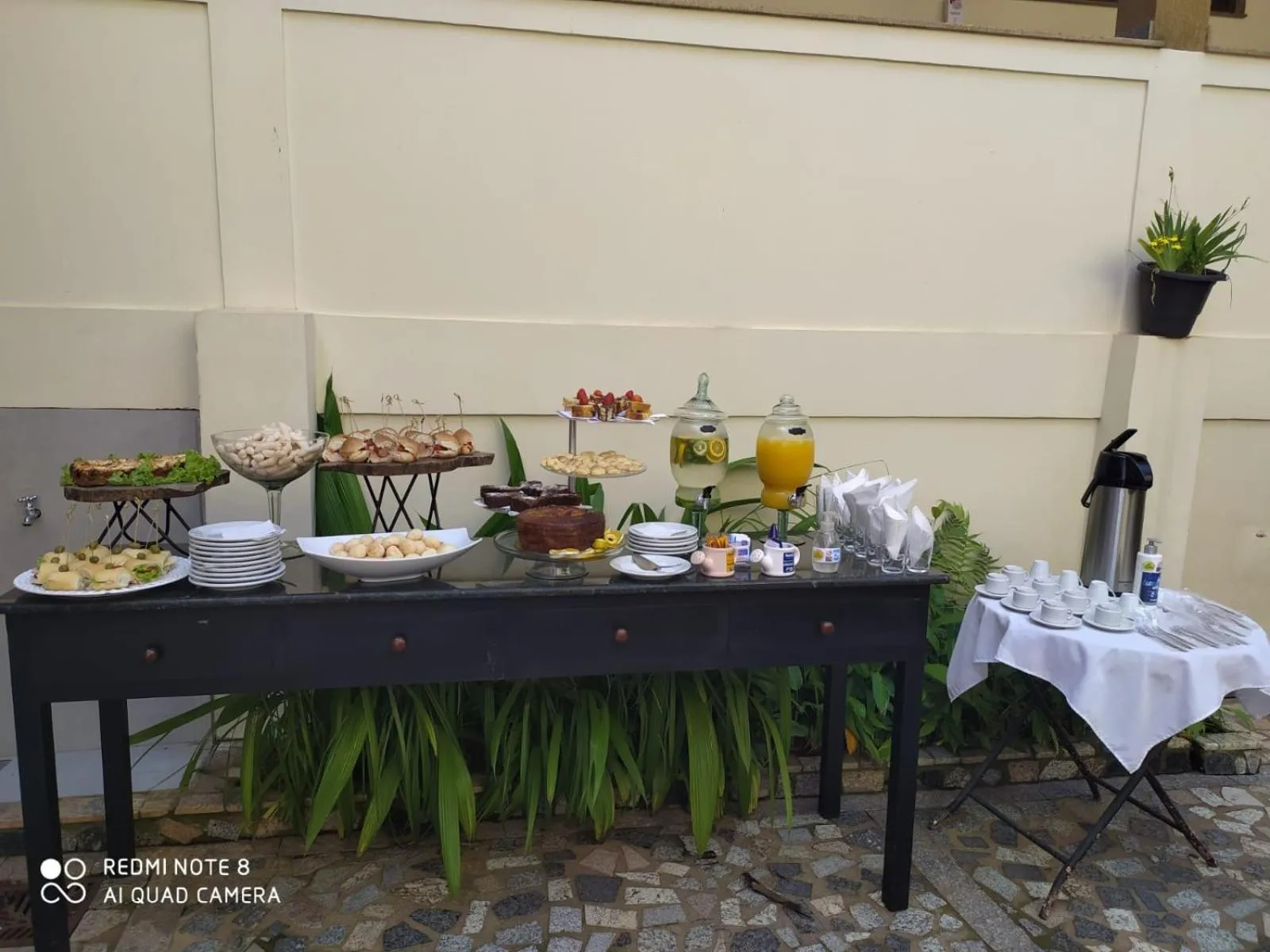 Restaurant/places to eat in Café Palace Hotel