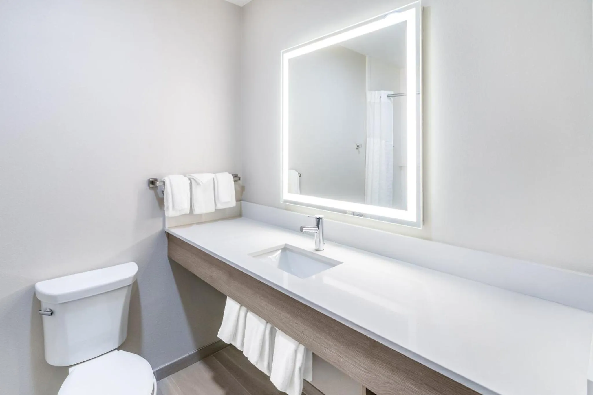 Photo of the whole room in Holiday Inn Express & Suites Denver North - Thornton by IHG