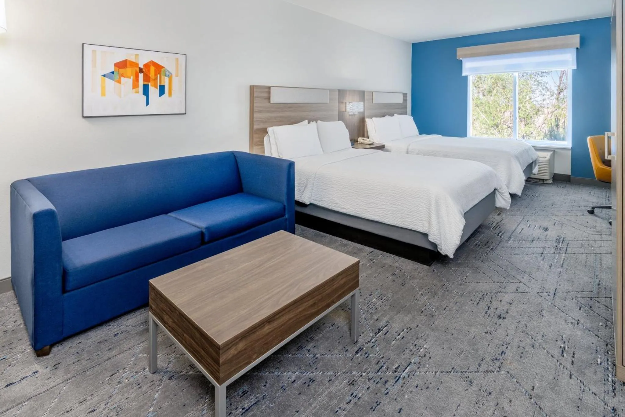 Photo of the whole room, Bed in Holiday Inn Express & Suites Denver North - Thornton by IHG