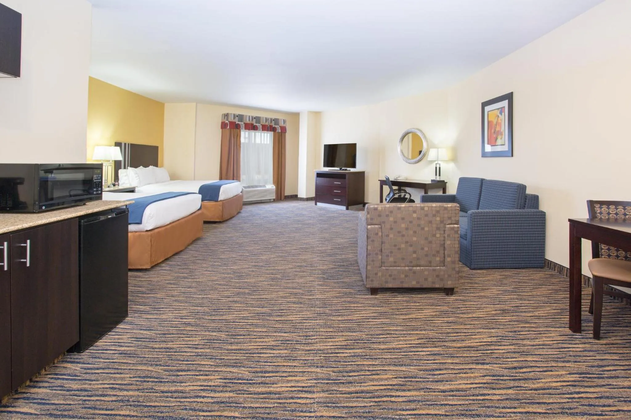 Photo of the whole room, Bed in Holiday Inn Express & Suites Denver North - Thornton by IHG