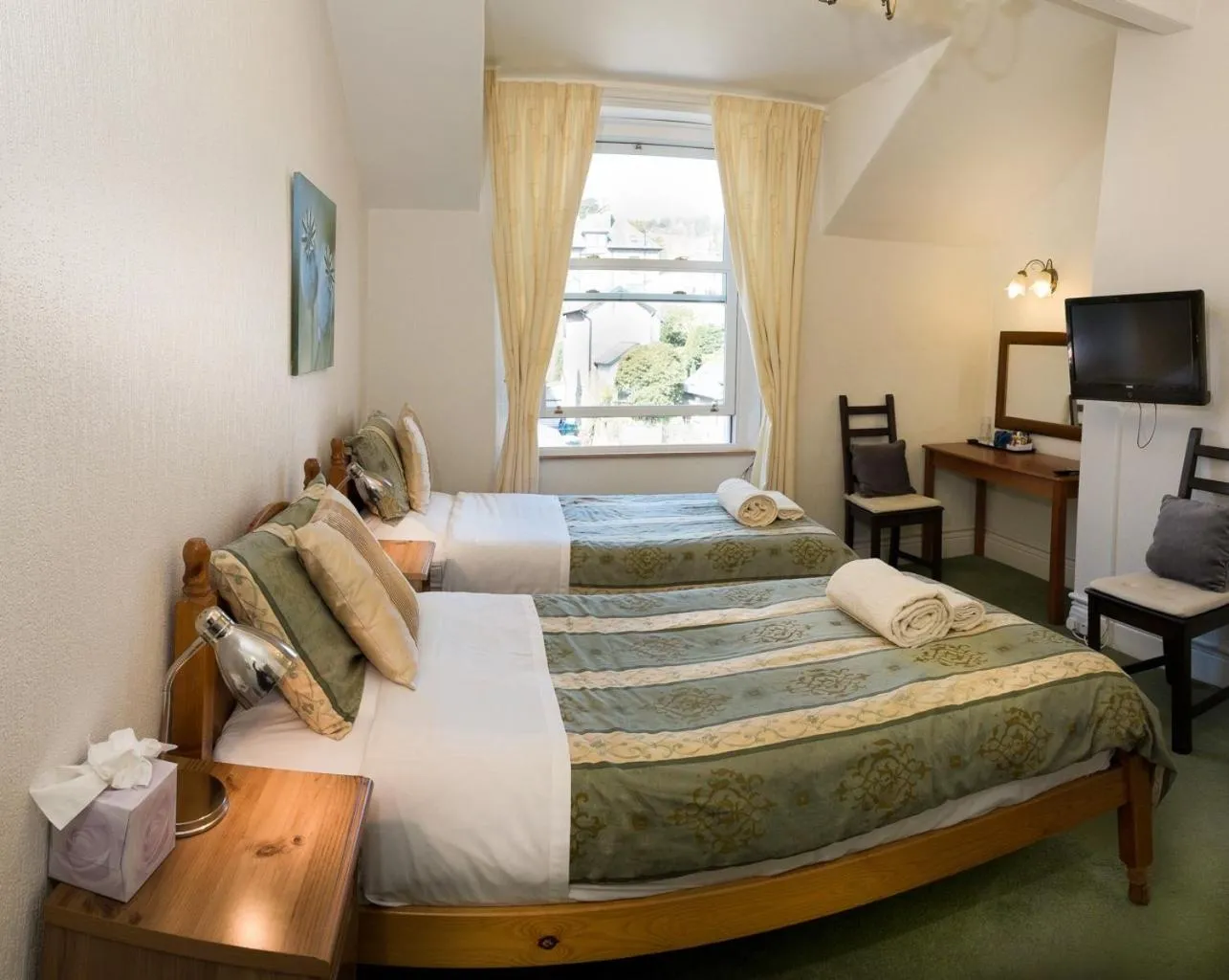 Twin Room (Room 1) in Somerset House B&B