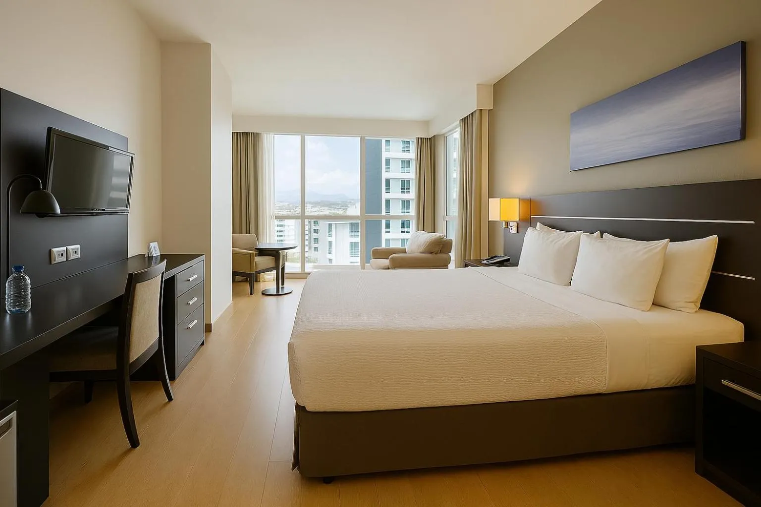 Bedroom, Bed in Tryp by Wyndham Panama Centro