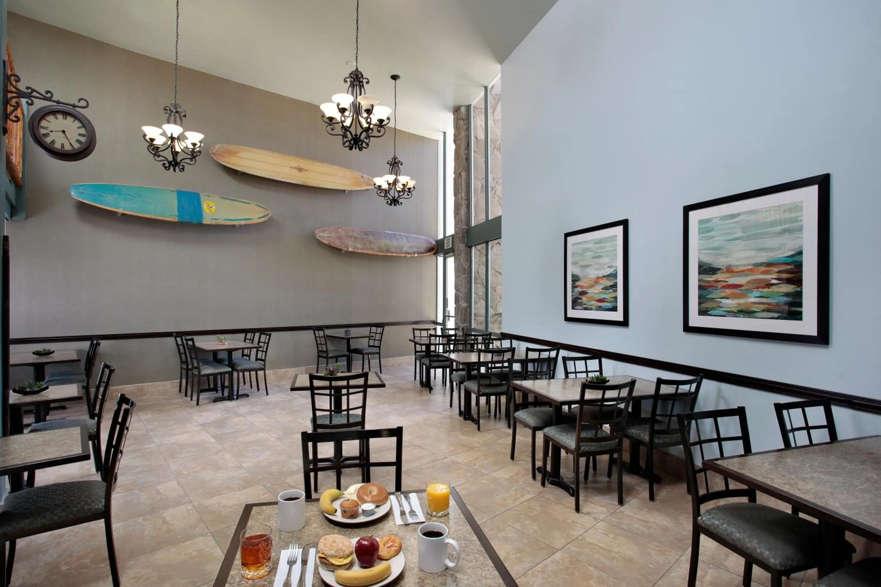 Restaurant/places to eat in Shore Cliff Hotel