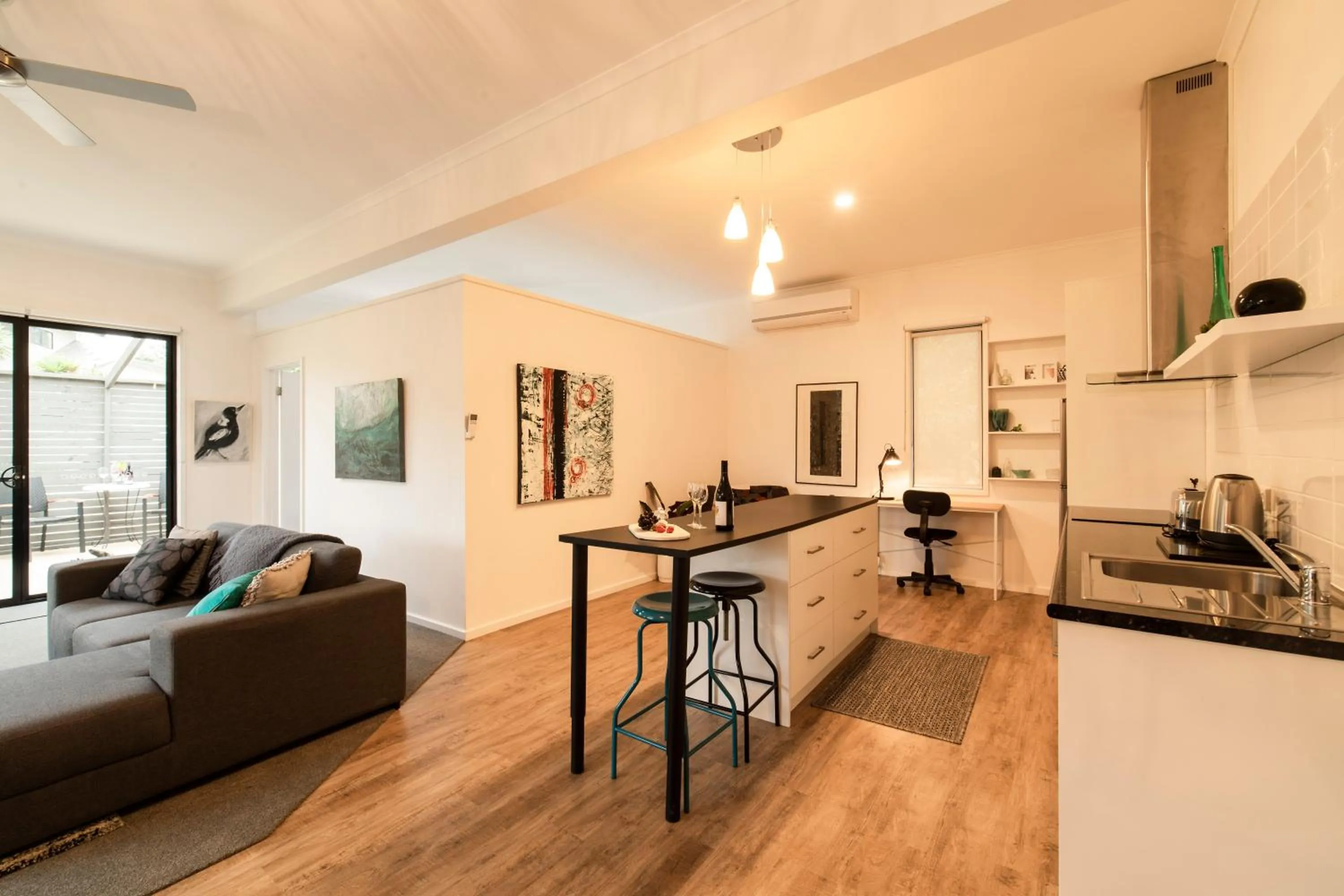 Kitchen or kitchenette in Hilltop Apartments Phillip Island