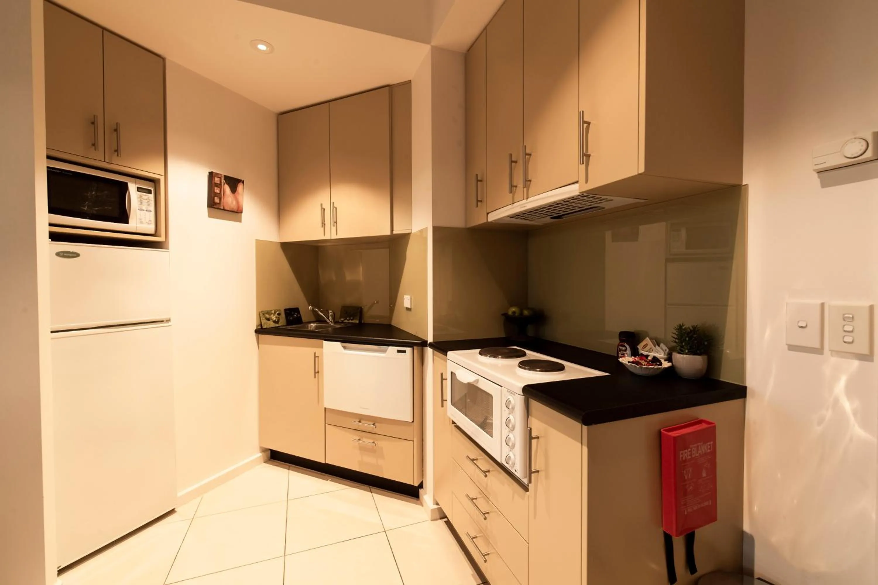 Kitchen or kitchenette in Hilltop Apartments Phillip Island