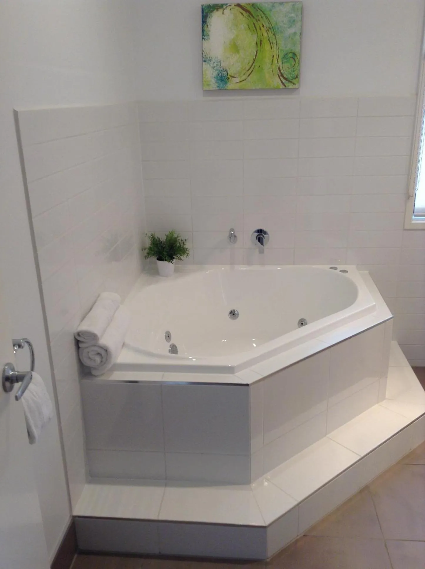 Decorative detail in Hilltop Apartments Phillip Island