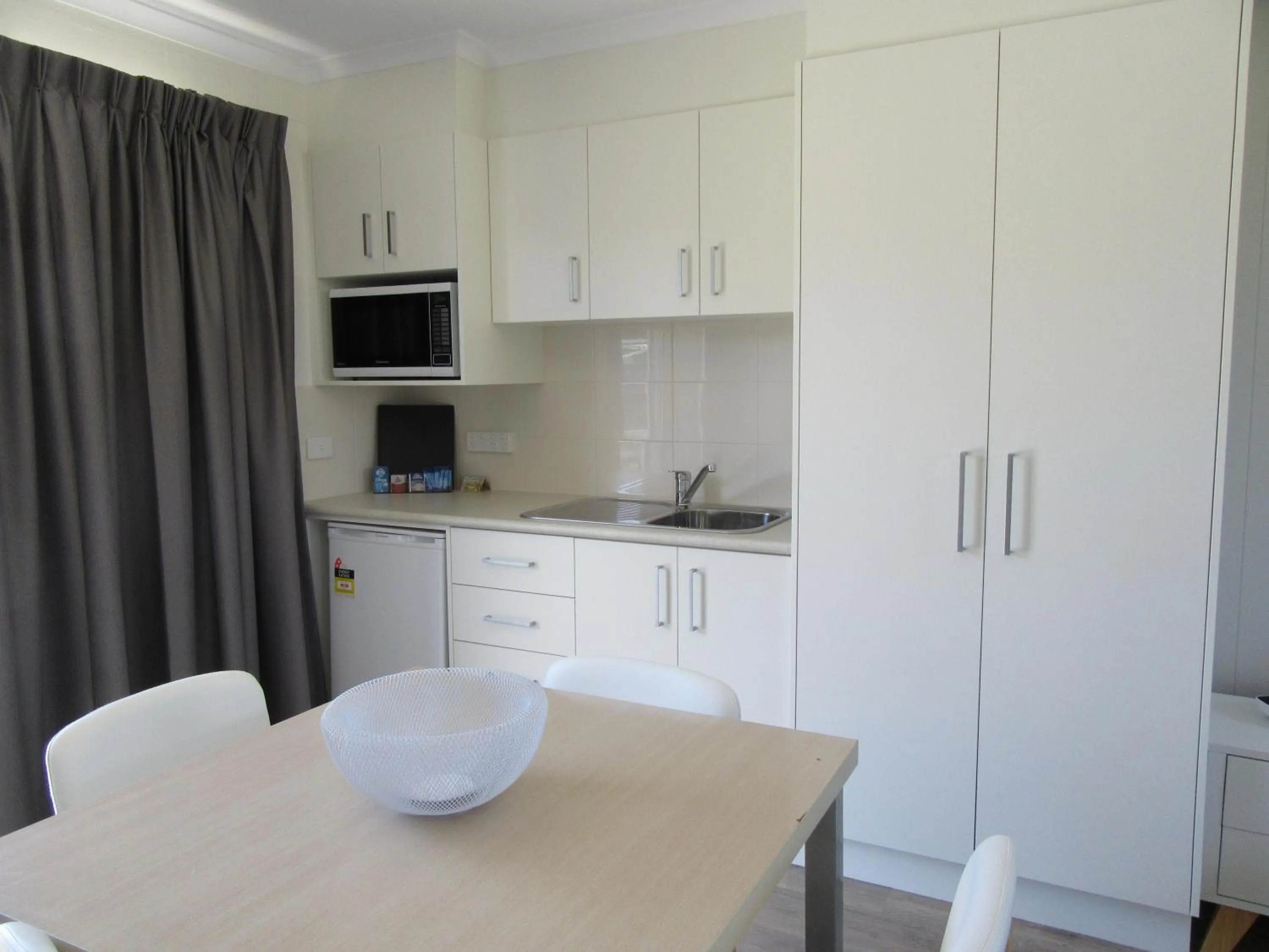 Kitchen or kitchenette in Tasman Holiday Parks - Merimbula