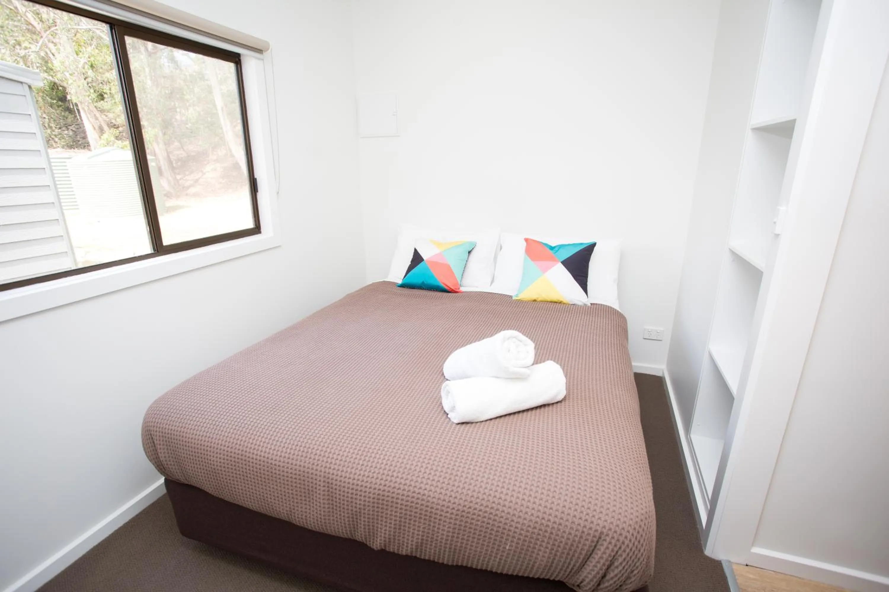 Bedroom, Bed in Lorne Foreshore Caravan Park