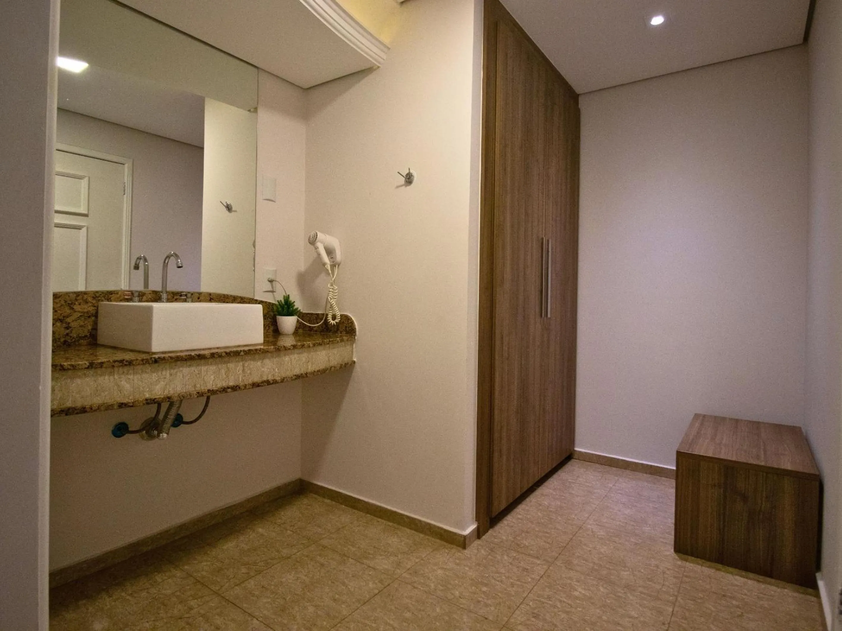 wardrobe in Continental Inn