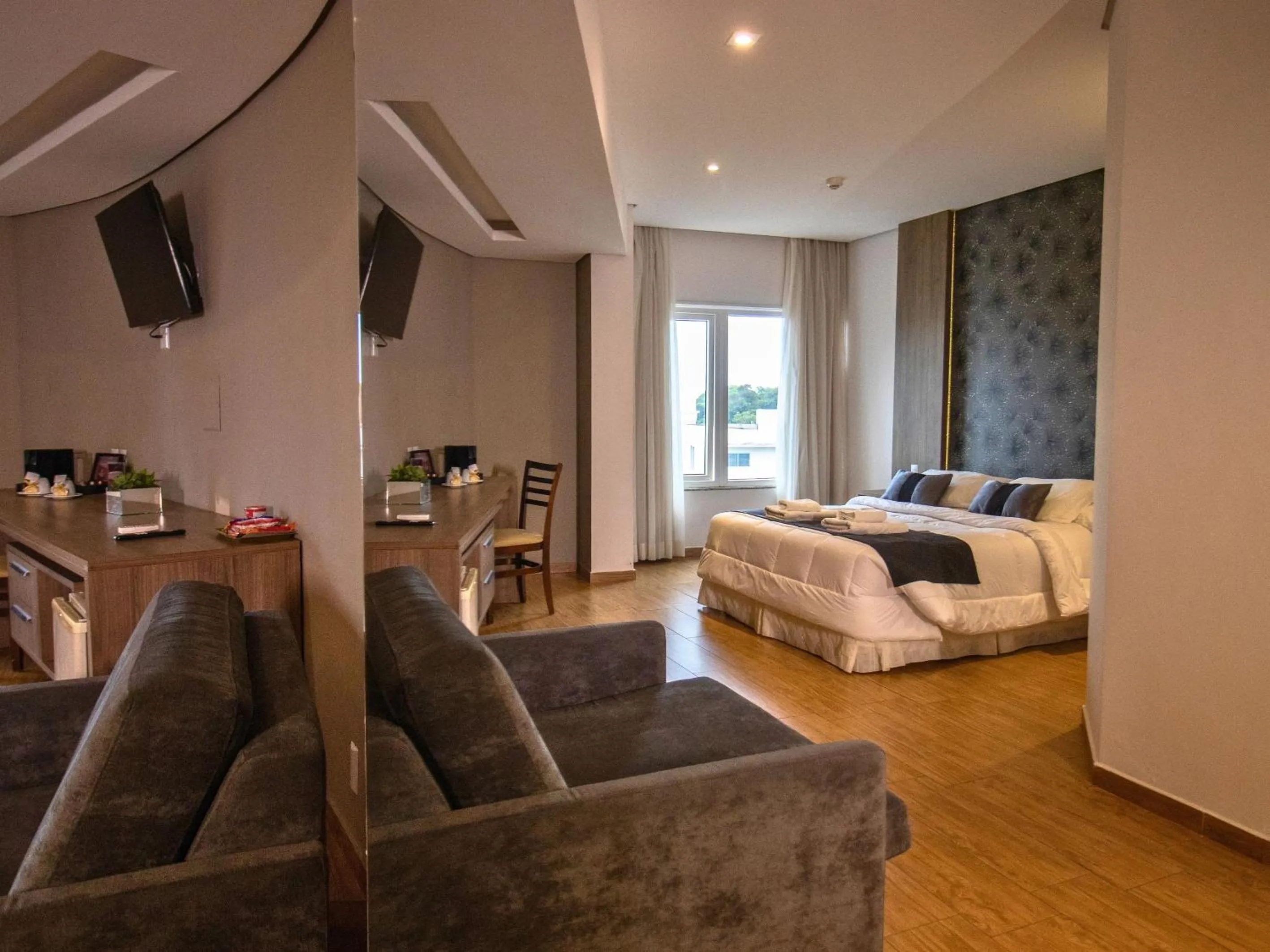 Bed in Continental Inn