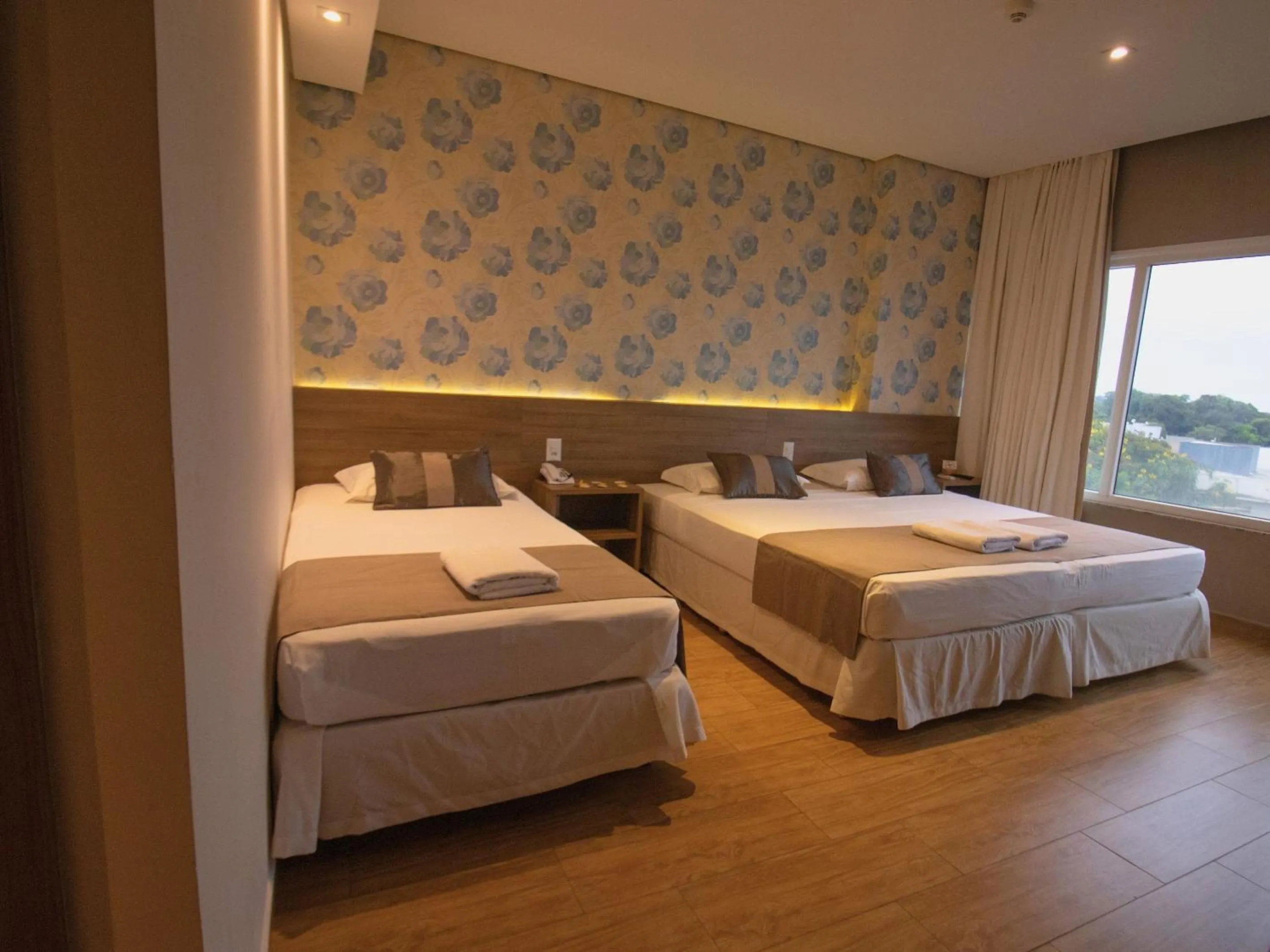 Bed in Continental Inn