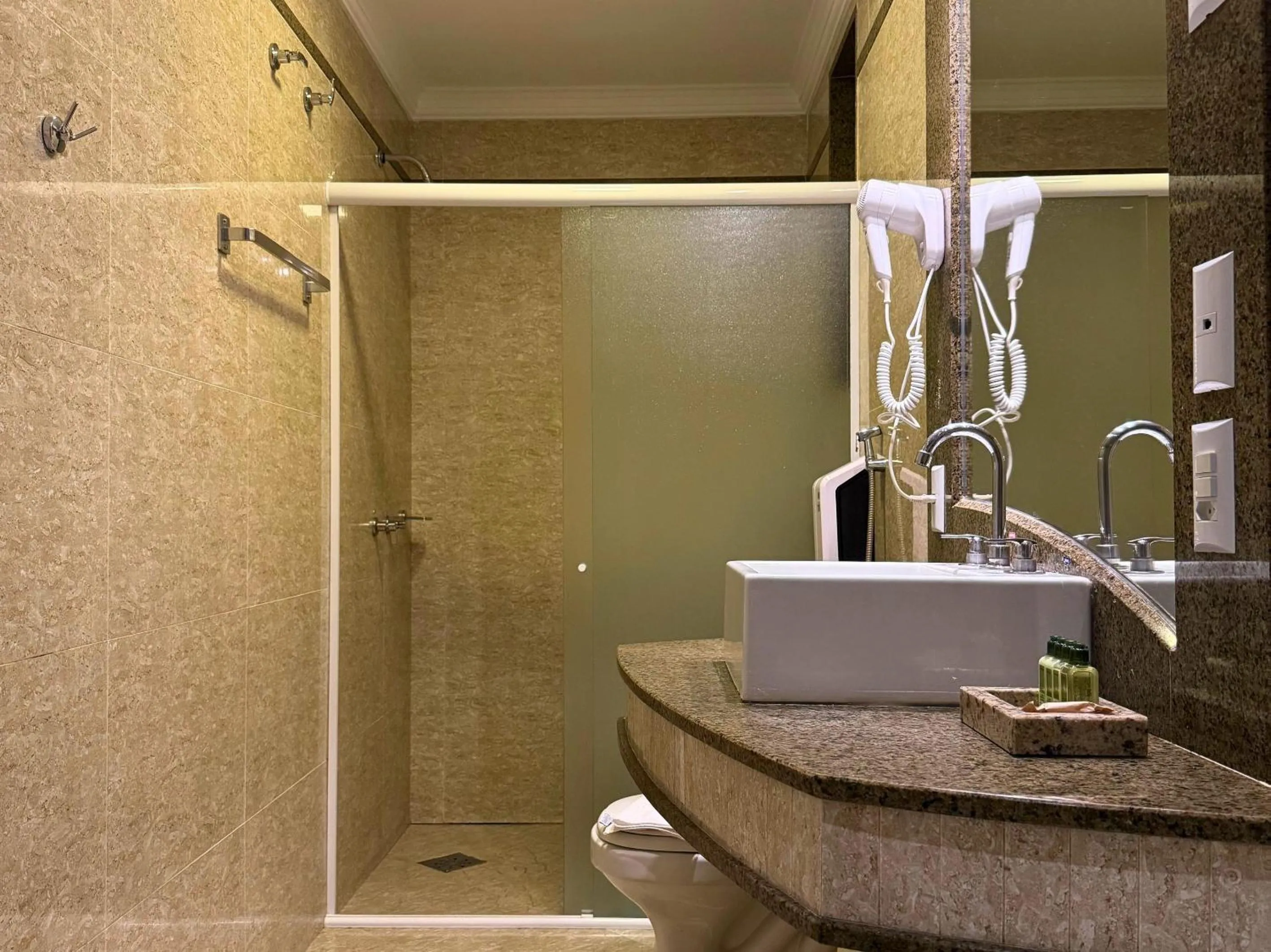 Shower in Continental Inn