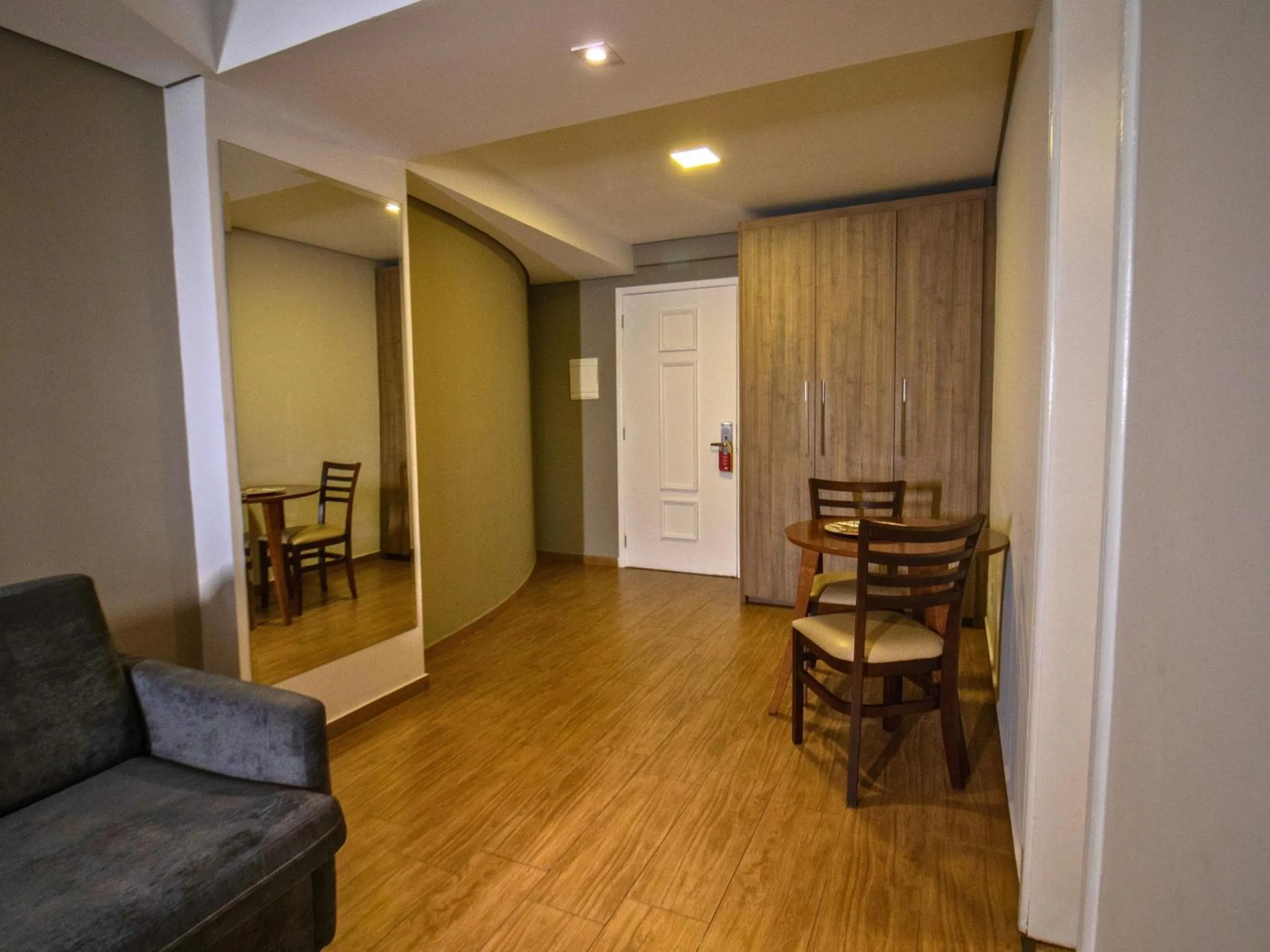 Bedroom in Continental Inn