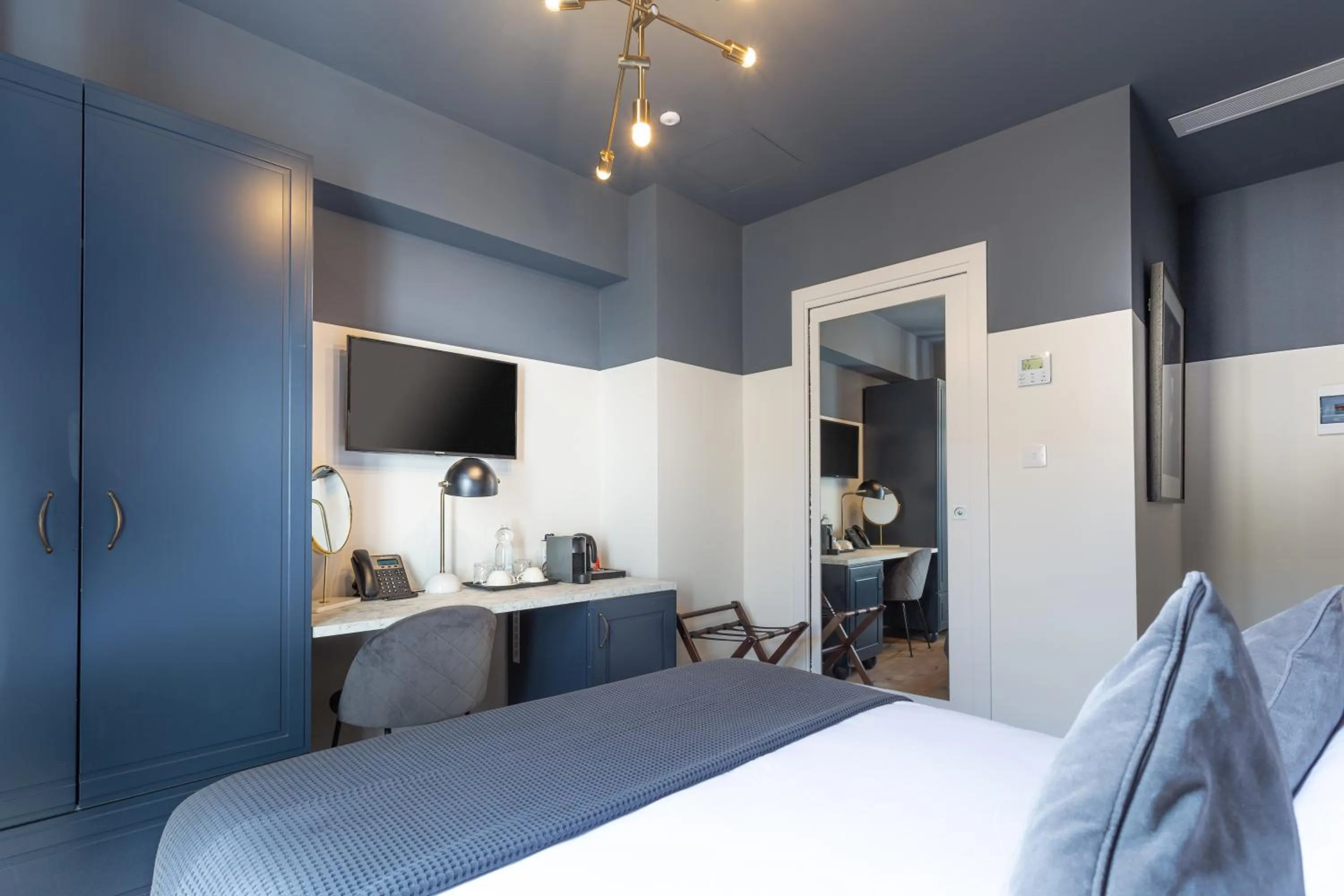 Bed in The Barrister