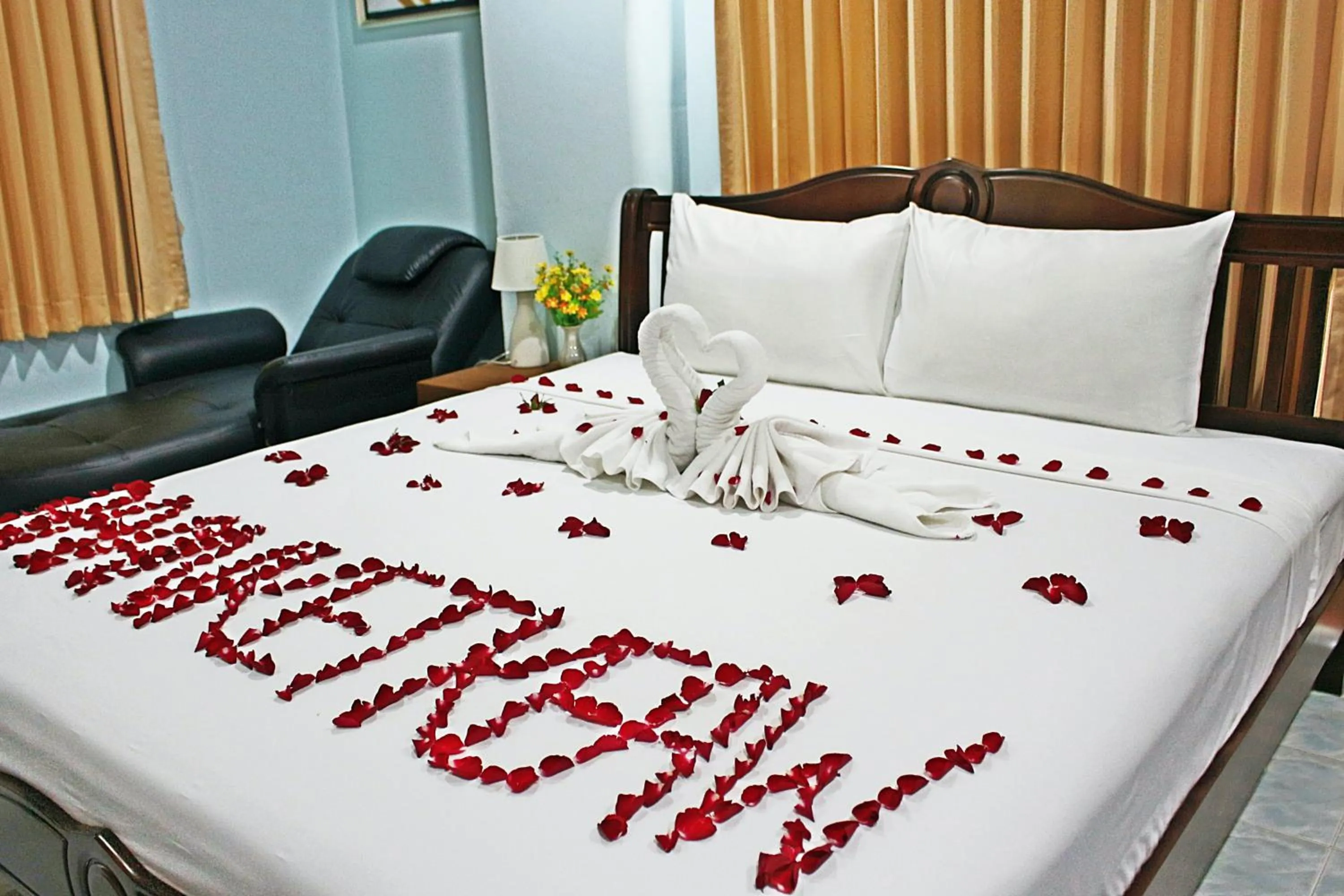 Communal lounge/ TV room, Bed in Baan Ketkeaw Guest House 2