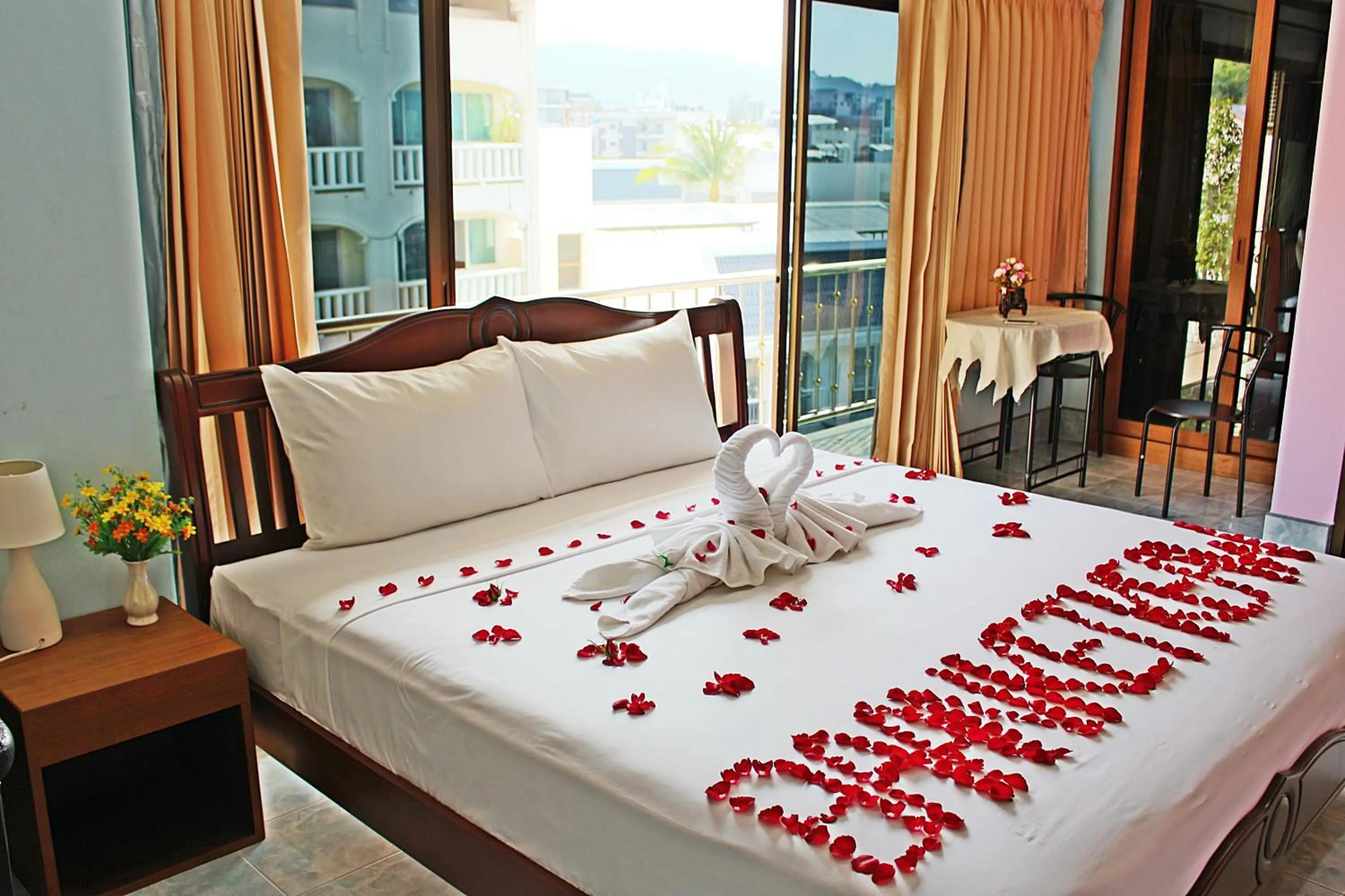 Bird's eye view, Bed in Baan Ketkeaw Guest House 2