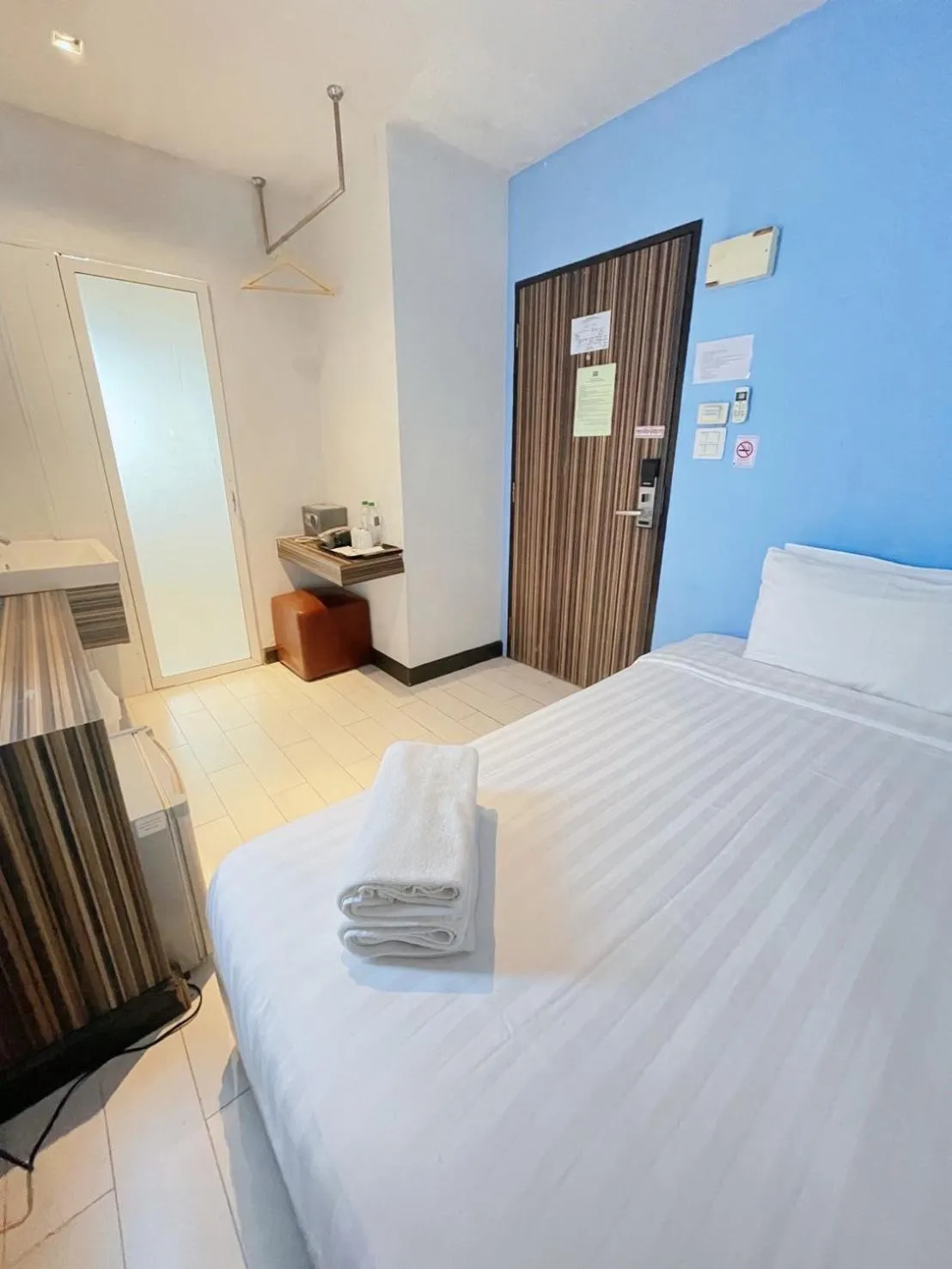 Bed in Nantra Ekkamai Hotel