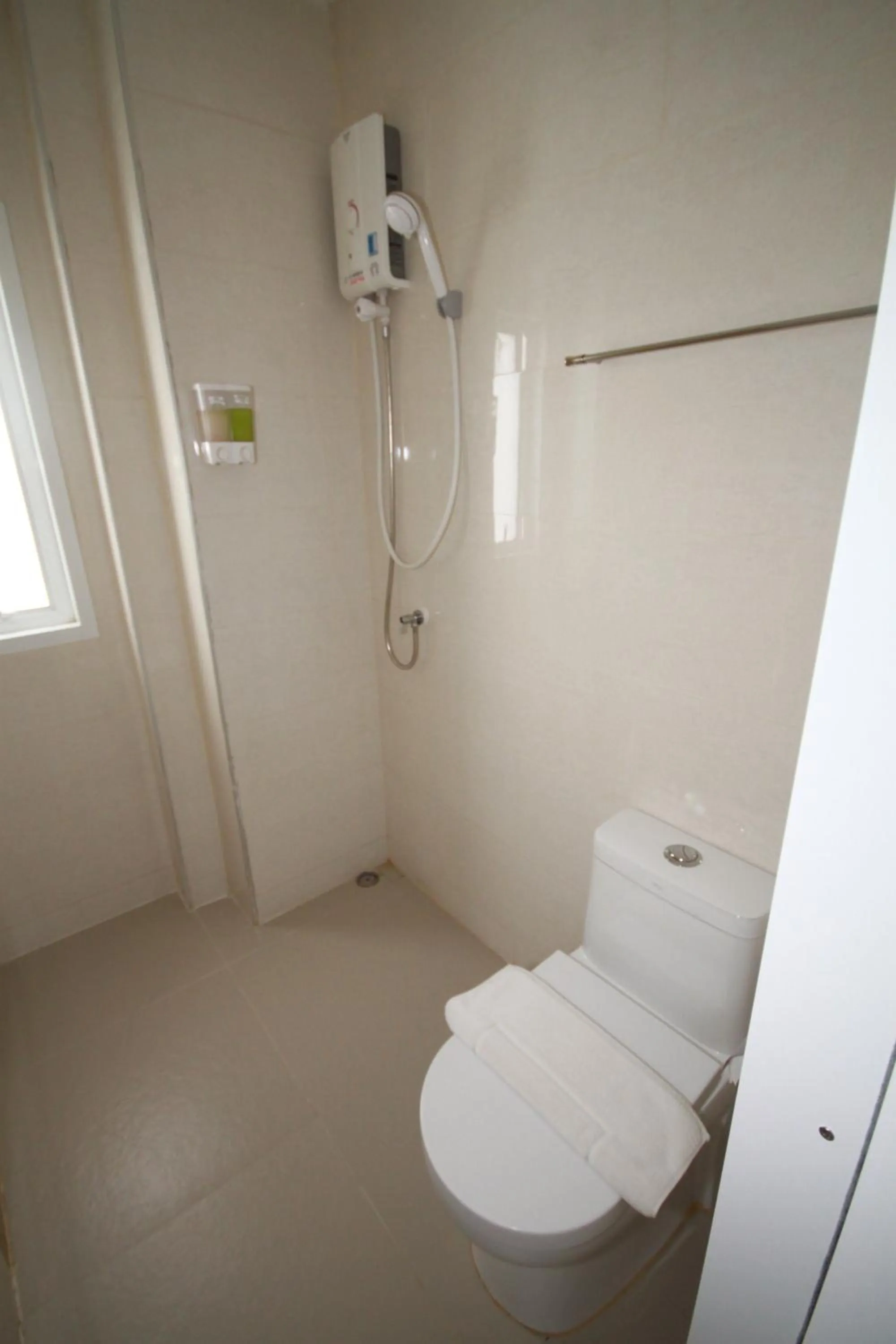 Bathroom in Nantra Ekkamai Hotel