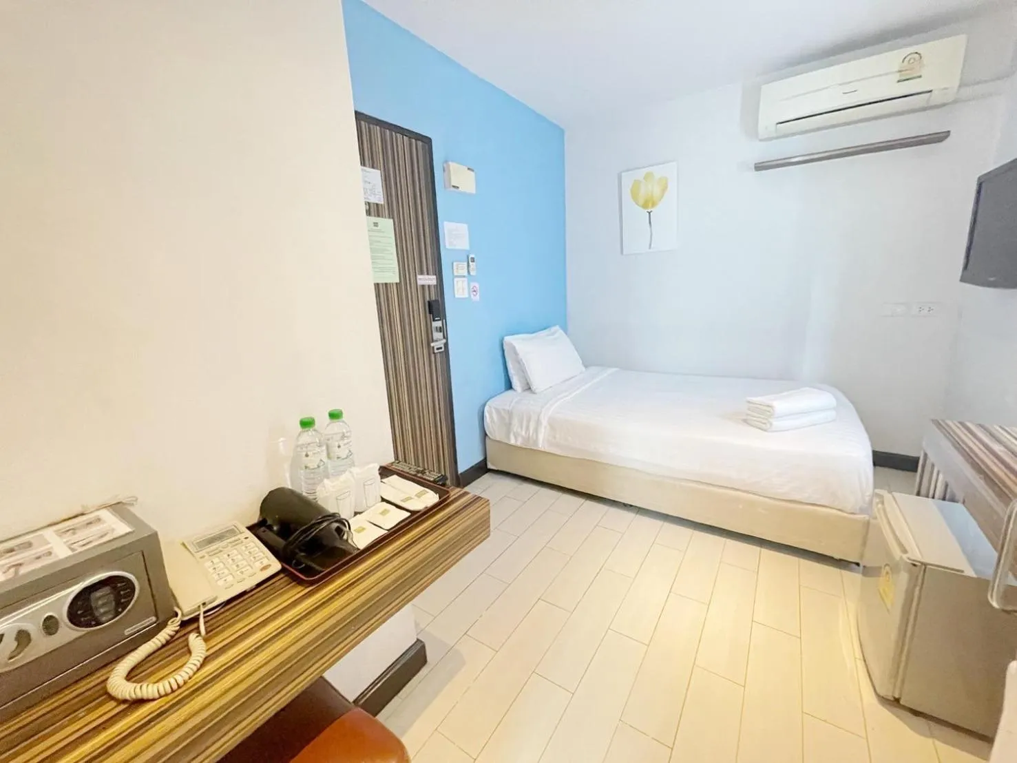 Bed in Nantra Ekkamai Hotel