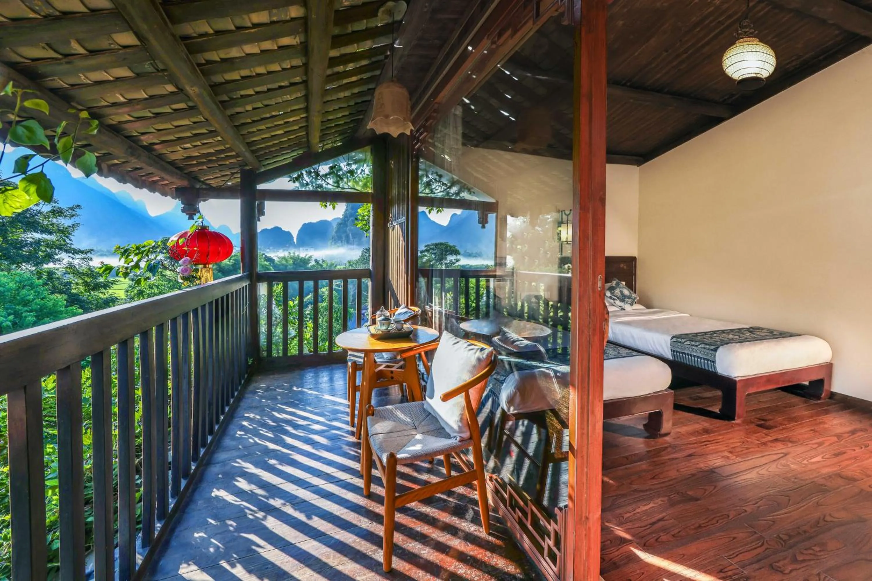 Day in Yangshuo Tea Cozy--one way Free pick up from airport or TS 4 nights