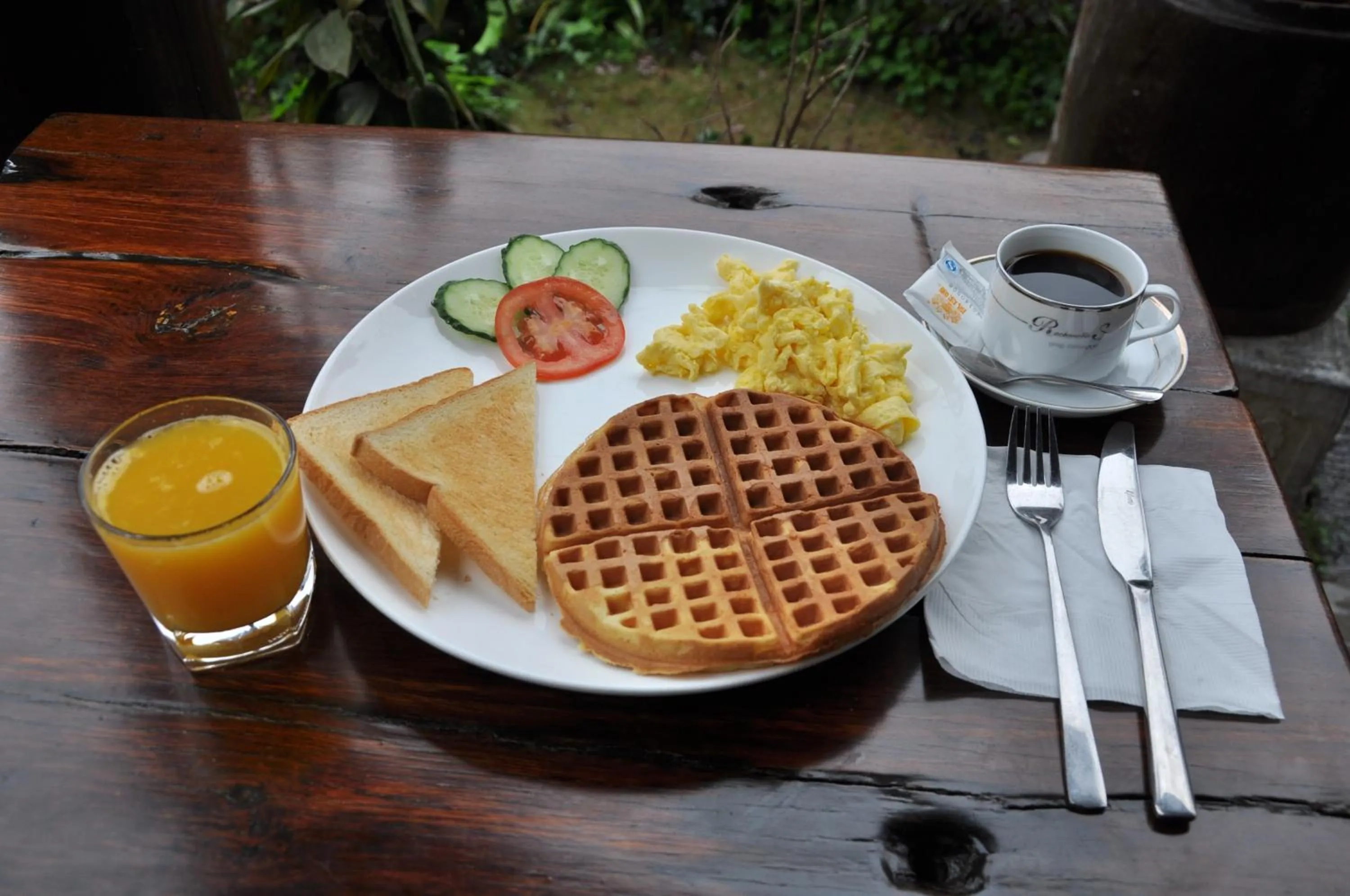 Food in Yangshuo Tea Cozy--one way Free pick up from airport or TS 4 nights