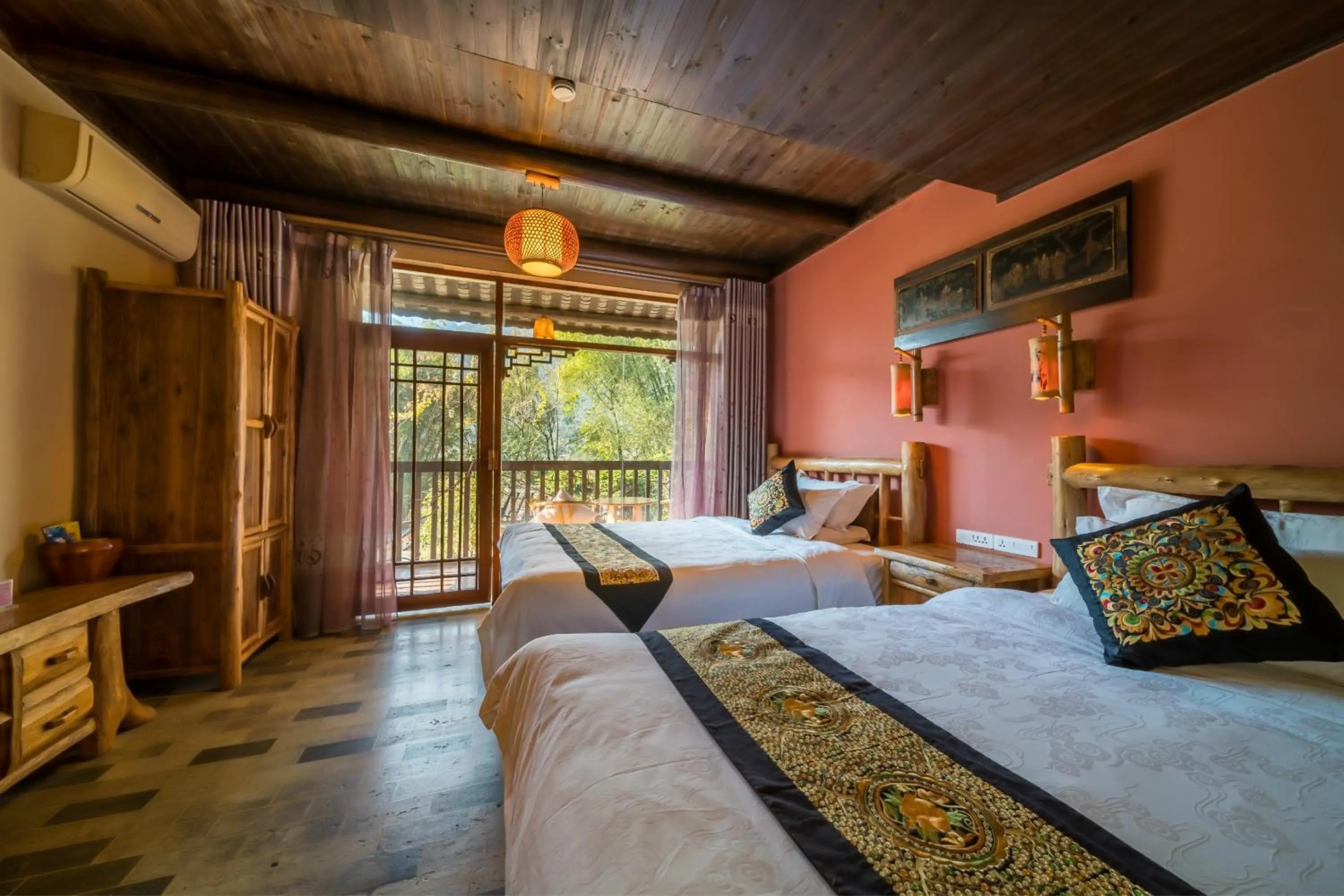 Photo of the whole room, Bed in Yangshuo Tea Cozy--one way Free pick up from airport or TS 4 nights