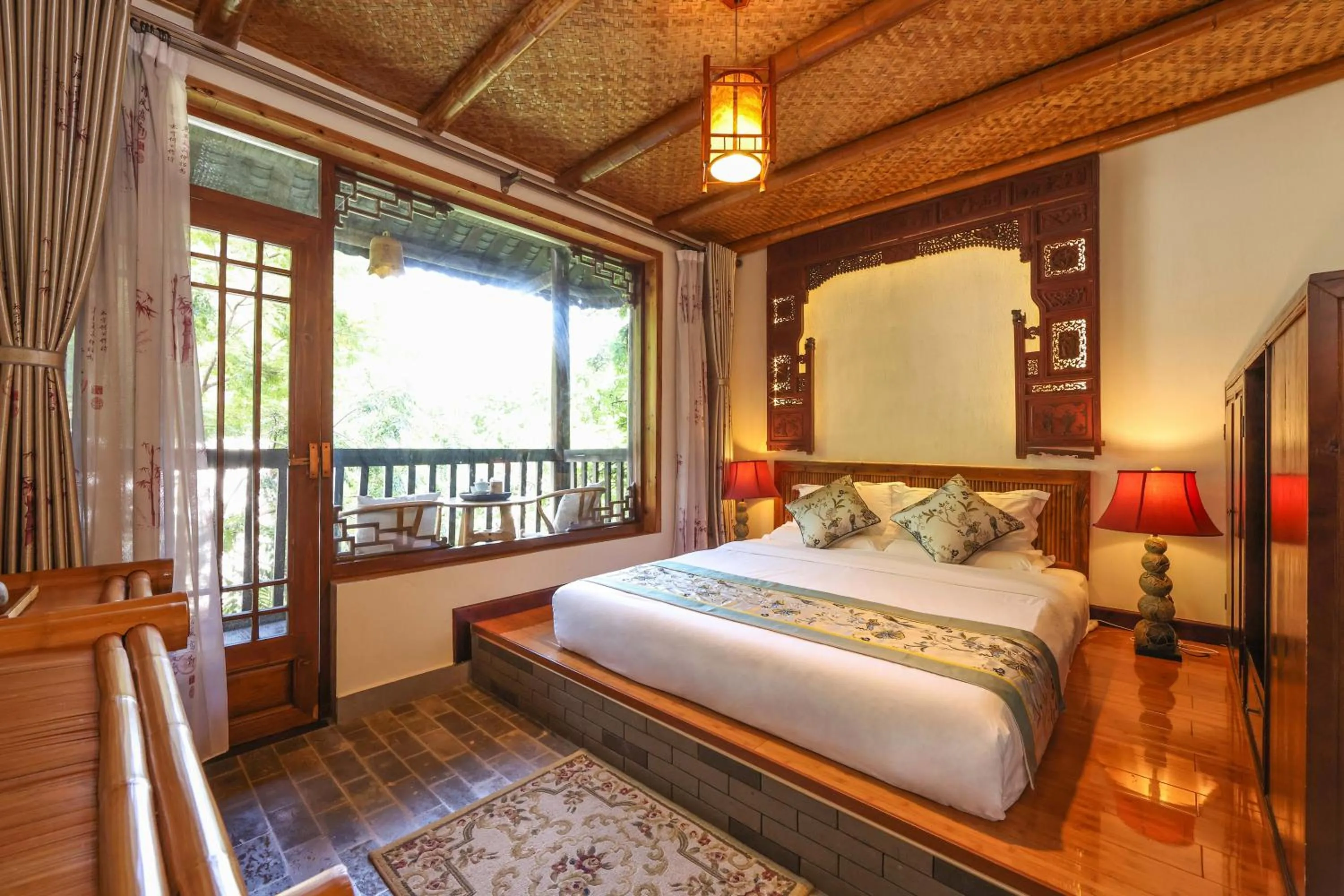 Bed in Yangshuo Tea Cozy--one way Free pick up from airport or TS 4 nights