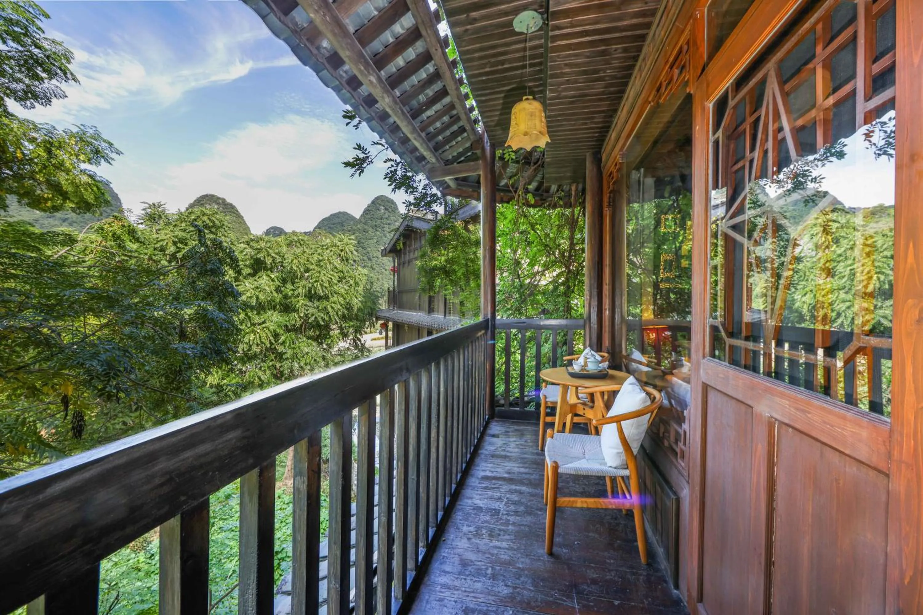 Day in Yangshuo Tea Cozy--one way Free pick up from airport or TS 4 nights