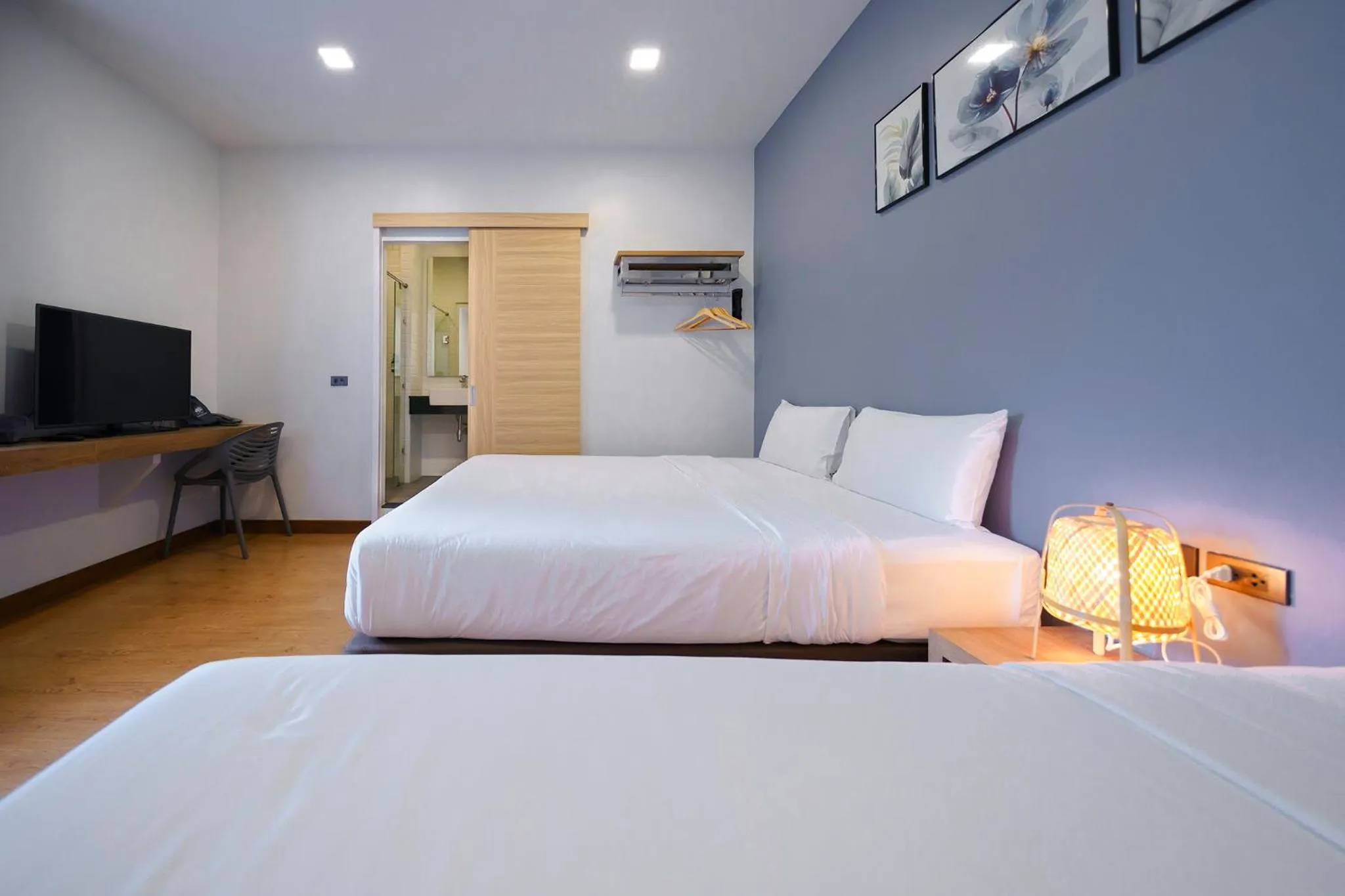 Bed in Icon Park Hotel, Chiang Mai- SHA Extra Plus