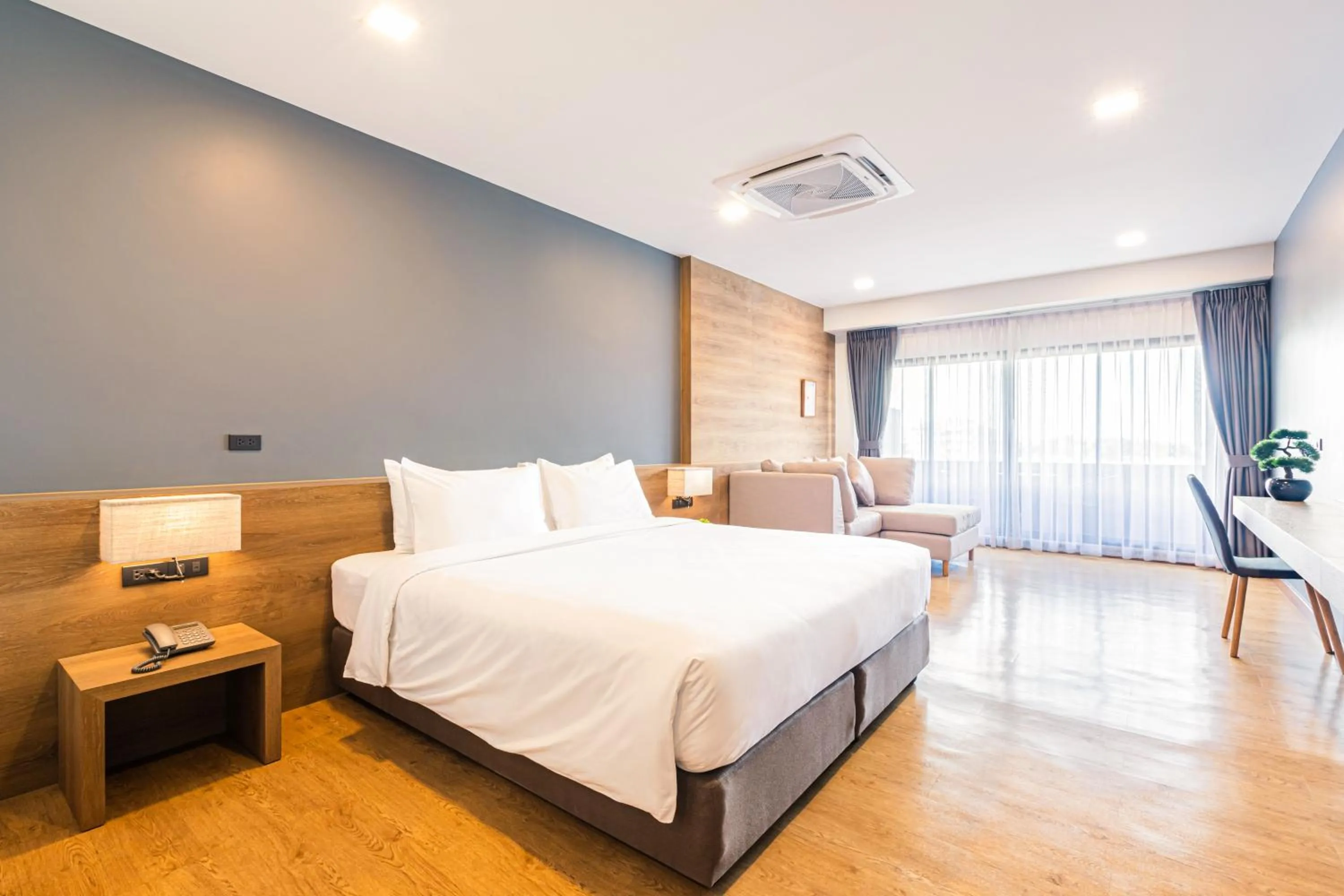 Photo of the whole room, Bed in Icon Park Hotel, Chiang Mai- SHA Extra Plus