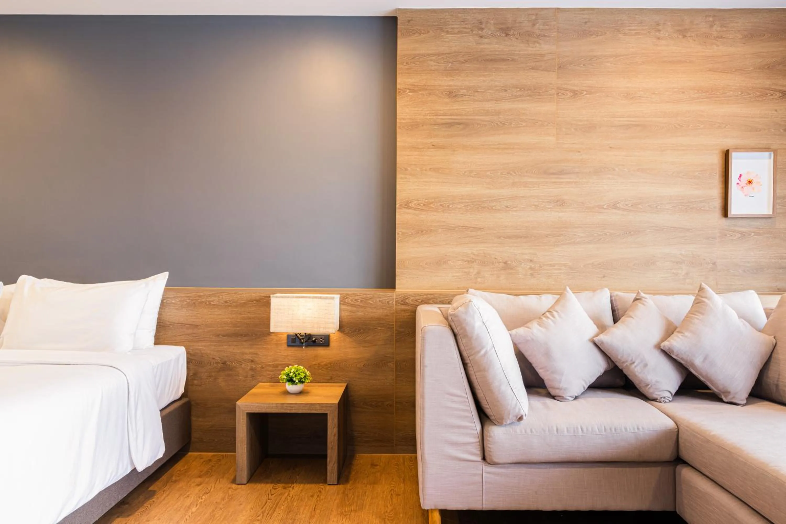 Bedroom, Bed in Icon Park Hotel, Chiang Mai- SHA Extra Plus