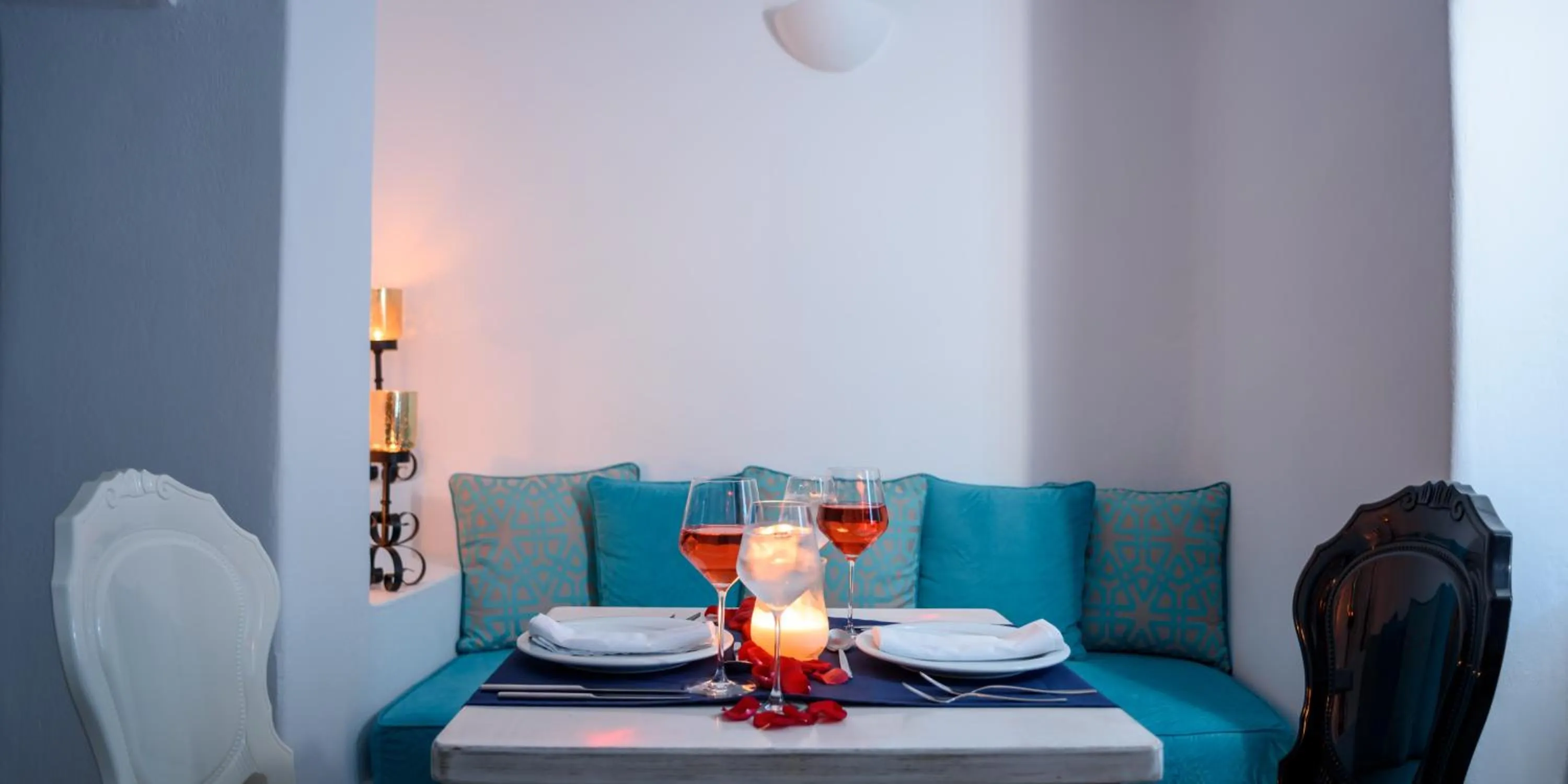 Living room in Above Blue Suites